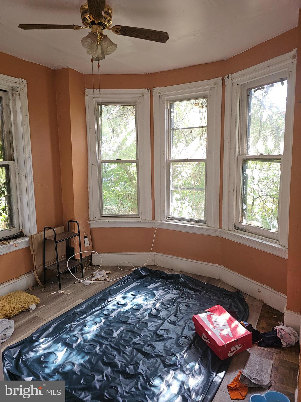 MILL CREEK - Residential