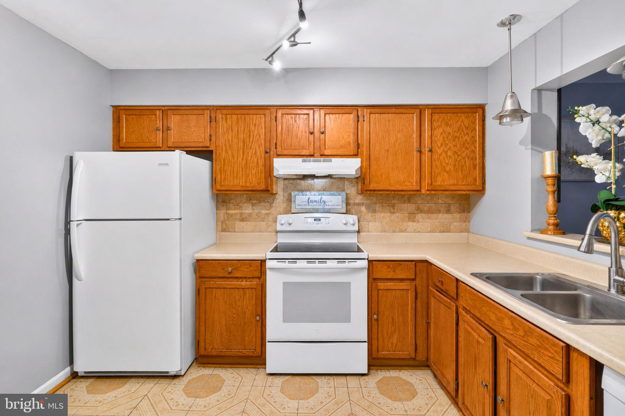 19704 TEAKWOOD CIRCLE 74