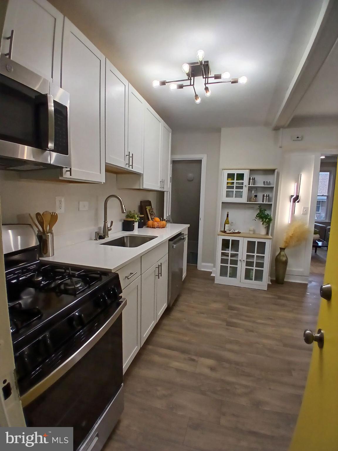 BELAIR-EDISON - Residential Lease