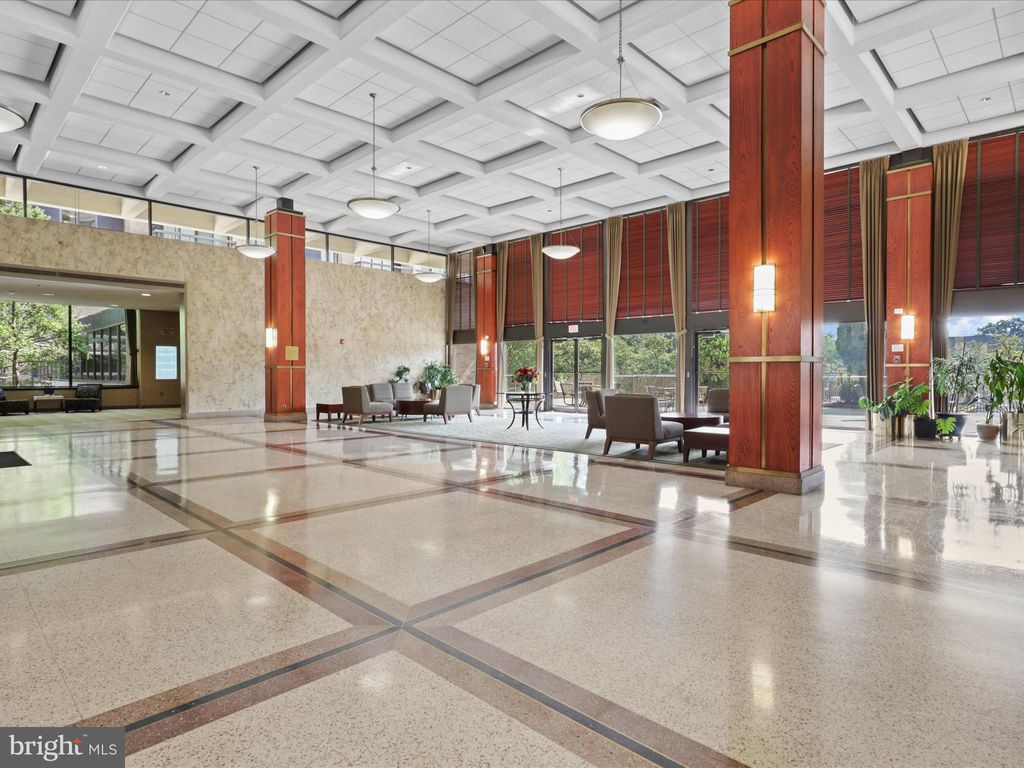 Photo of 5505 Seminary Road #2205N, FALLS CHURCH, VA 22041 (MLS # VAFX2276430)
