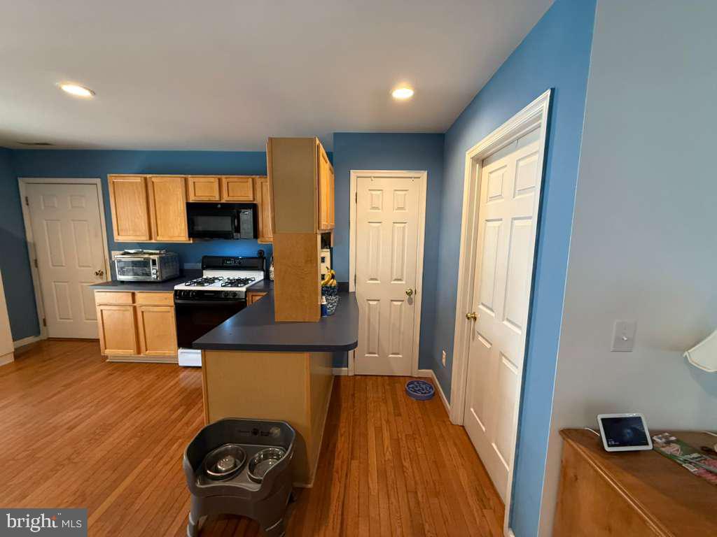 WAYLANDS - Residential