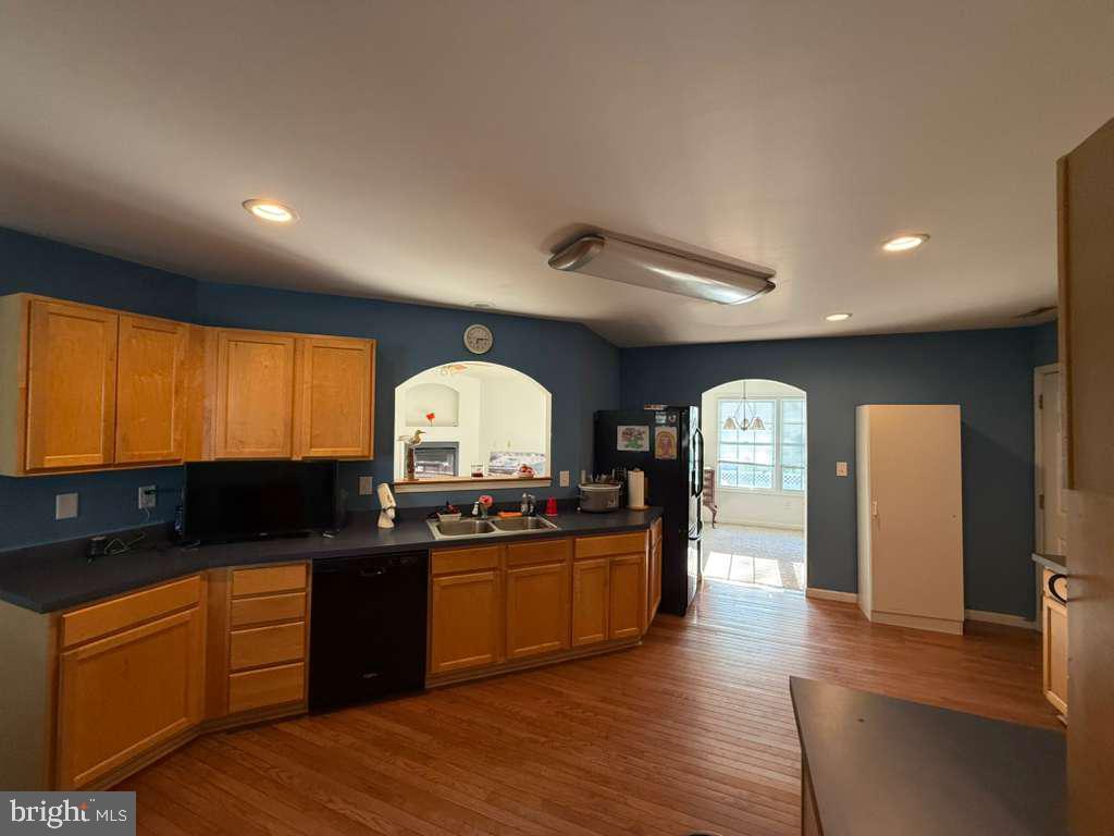 WAYLANDS - Residential