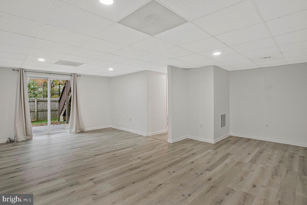 THE HIGHLANDS - Residential Lease