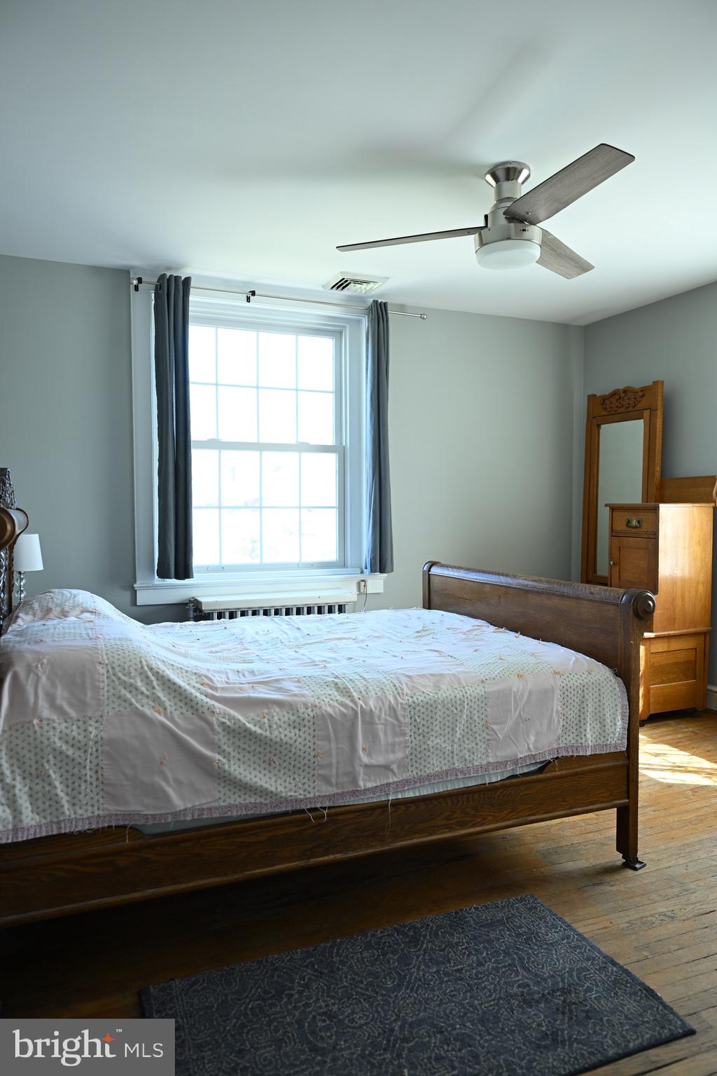 NORRISTOWN - Residential