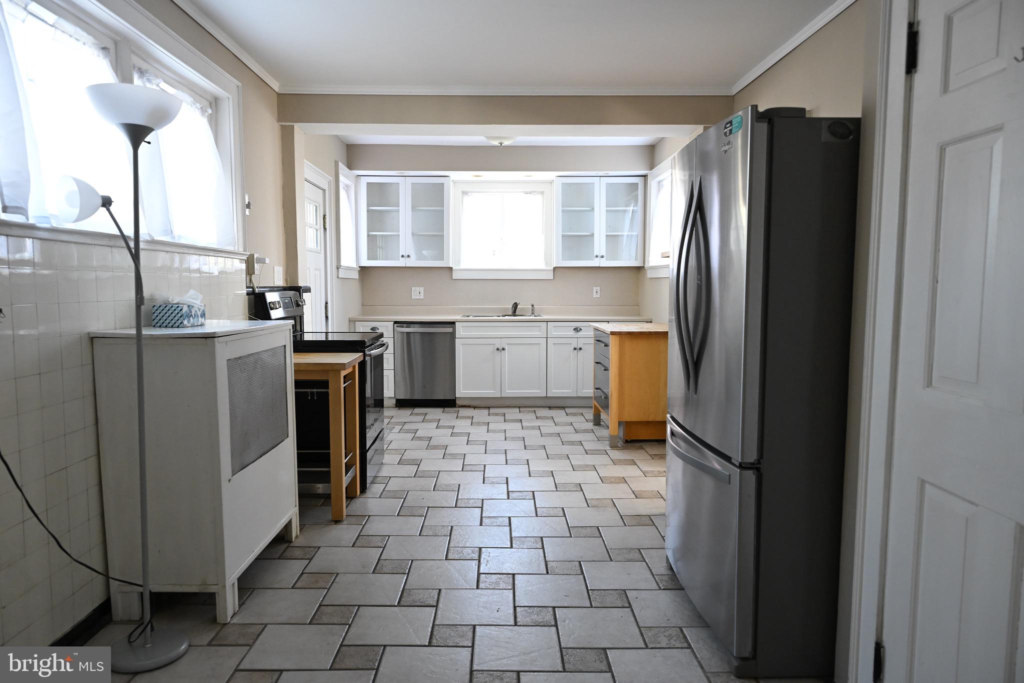 NORRISTOWN - Residential