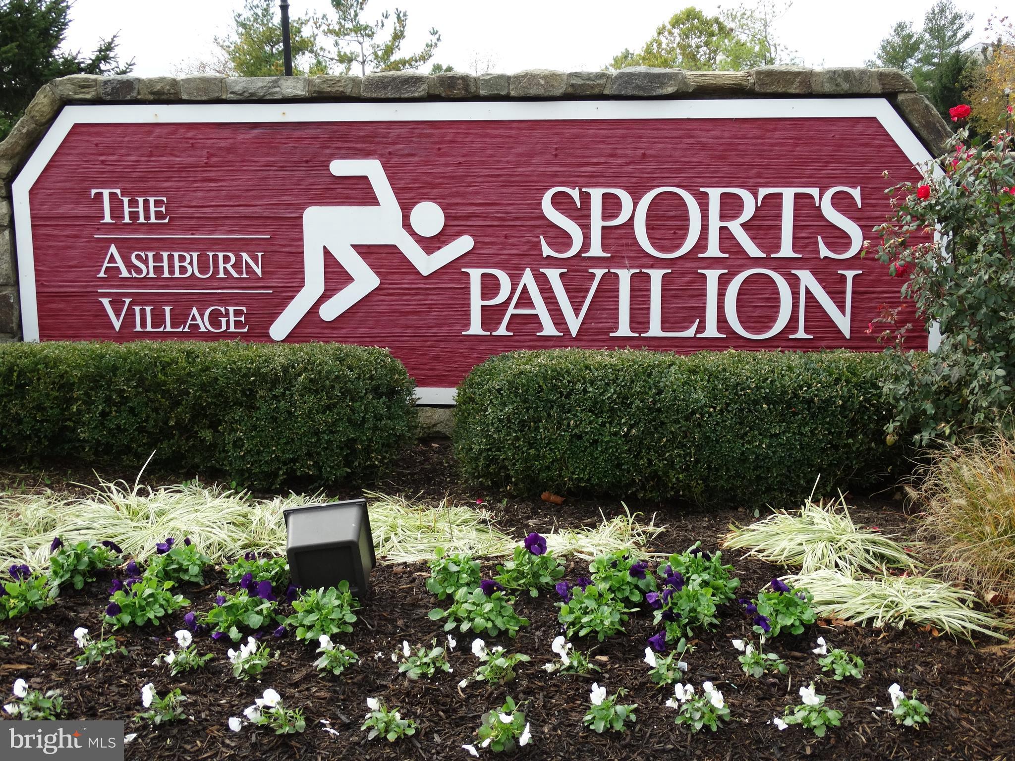 ASHBURN VILLAGE - Residential