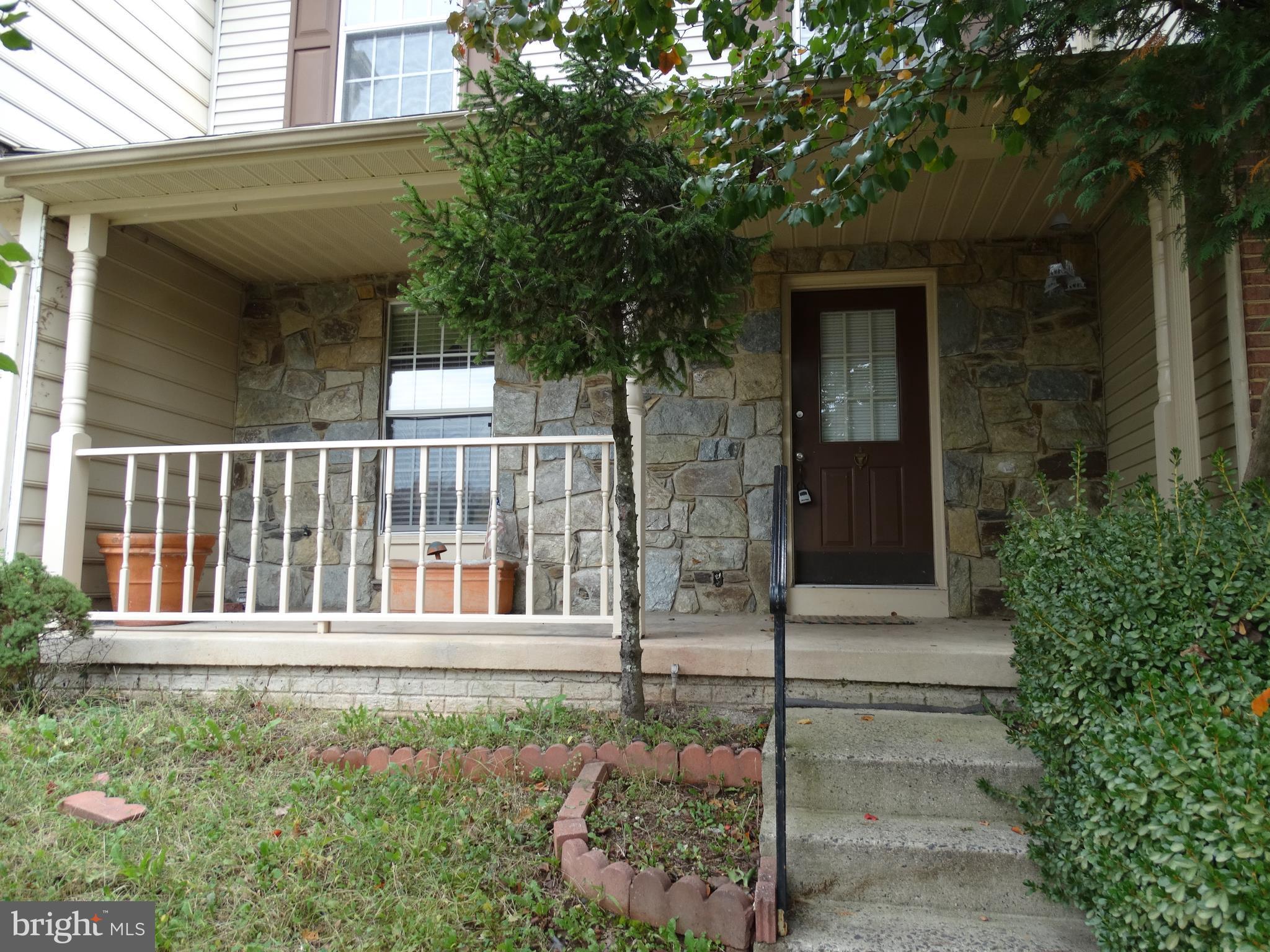 ASHBURN VILLAGE - Residential