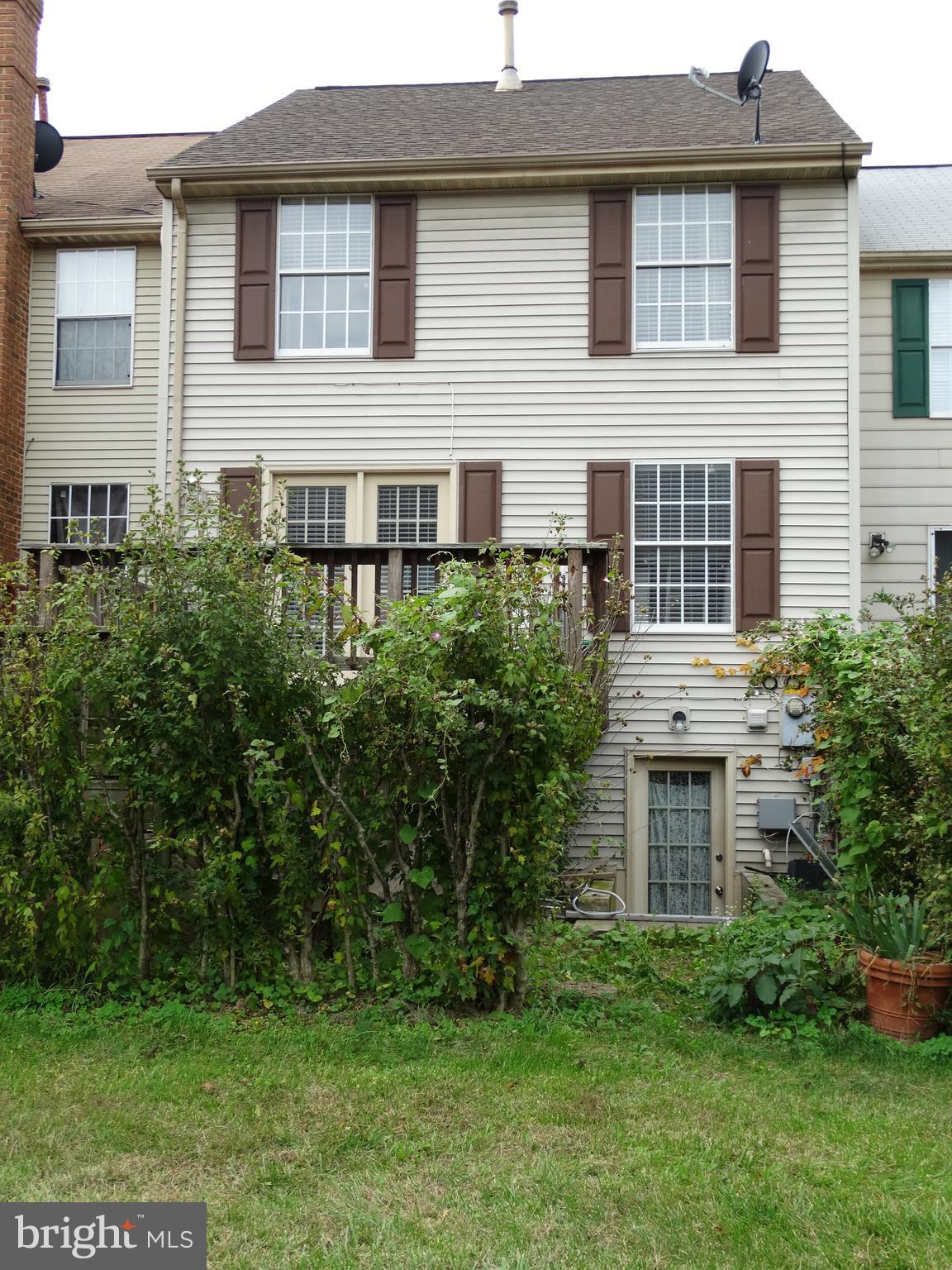 ASHBURN VILLAGE - Residential