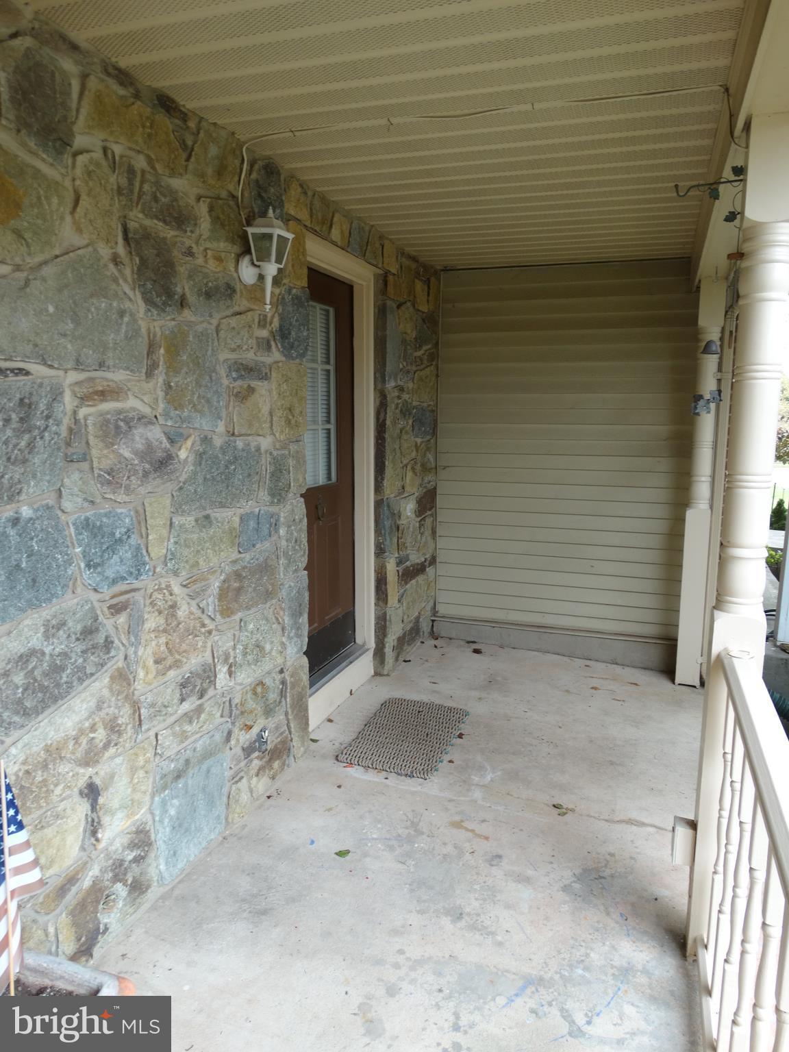 ASHBURN VILLAGE - Residential