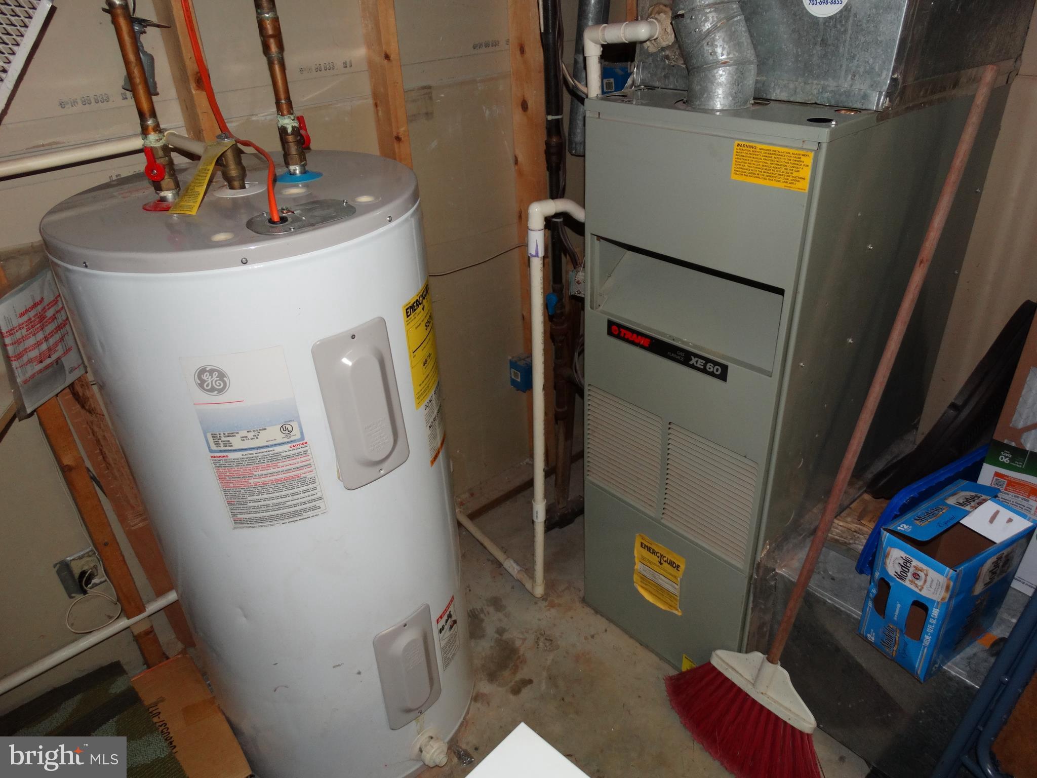 ASHBURN VILLAGE - Residential