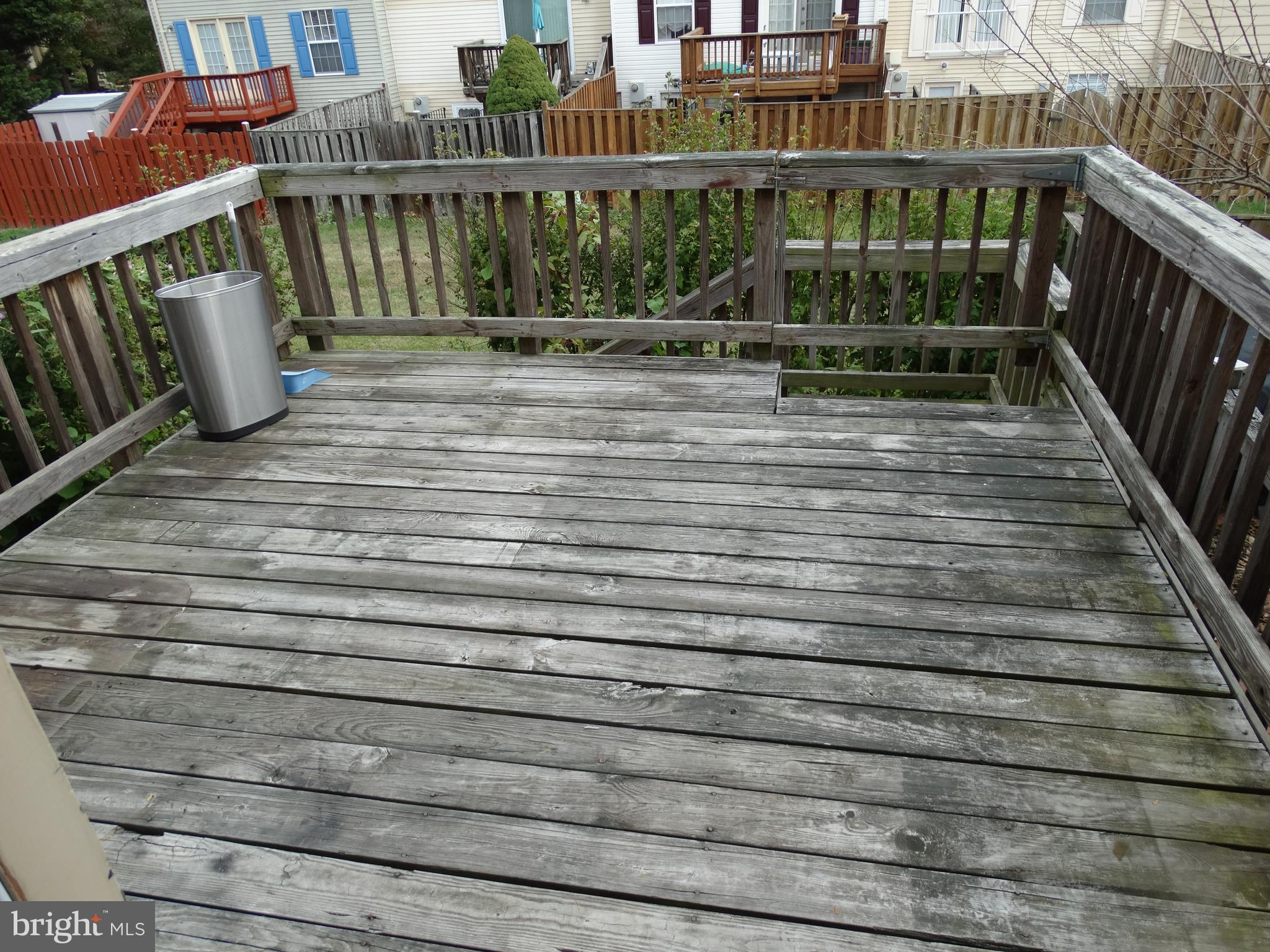 ASHBURN VILLAGE - Residential