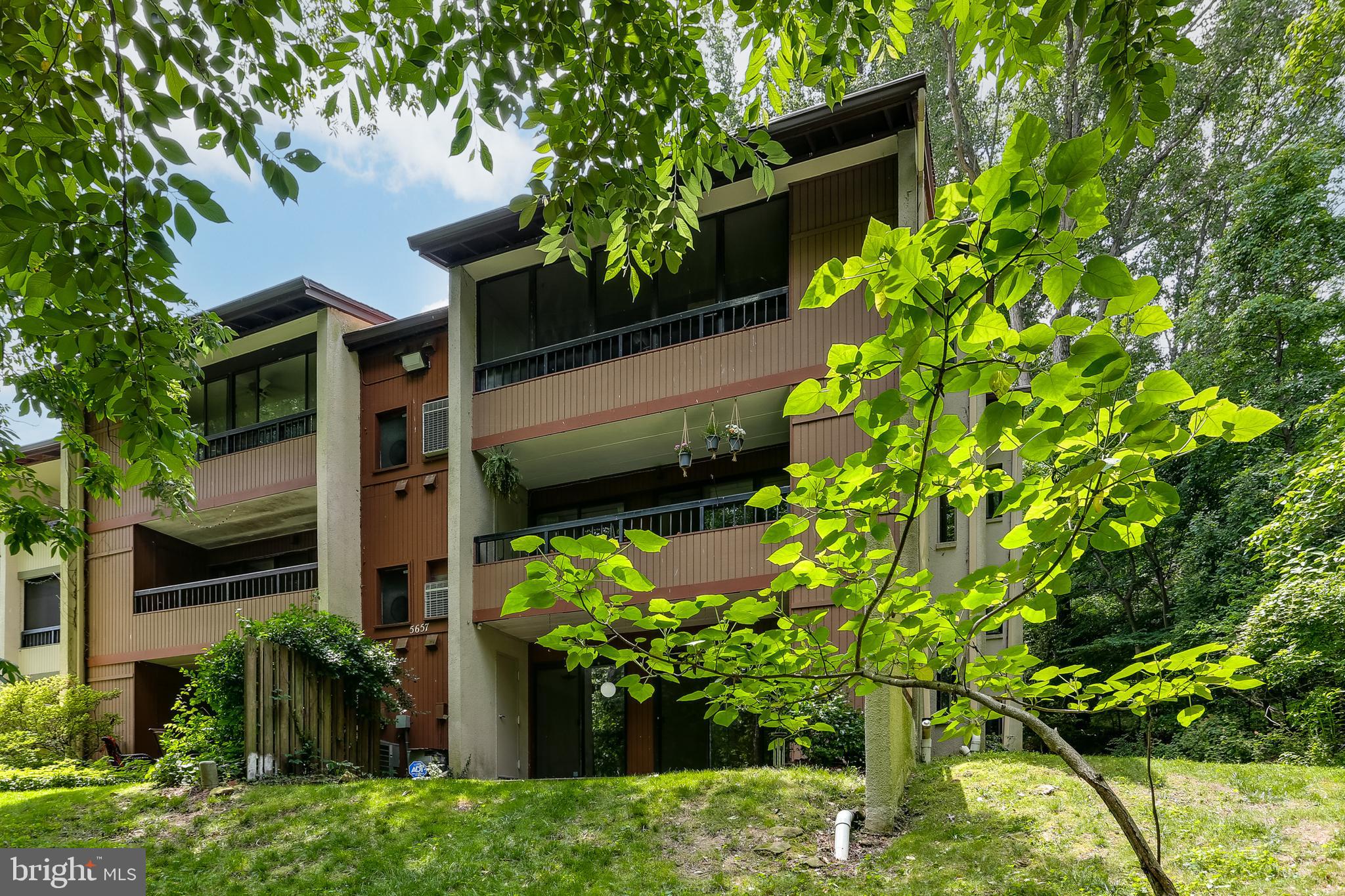 DEERING WOODS - Residential