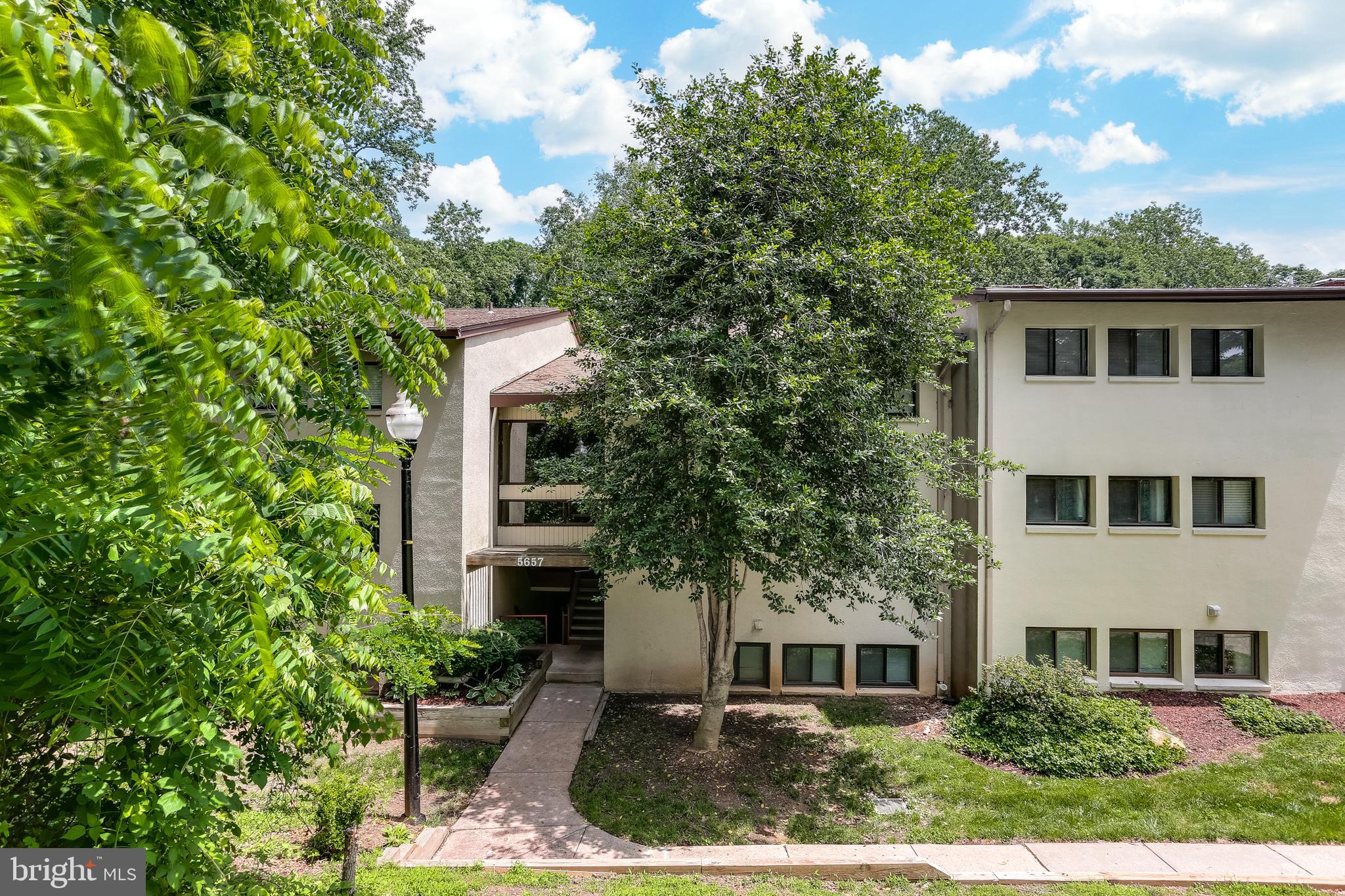 DEERING WOODS - Residential