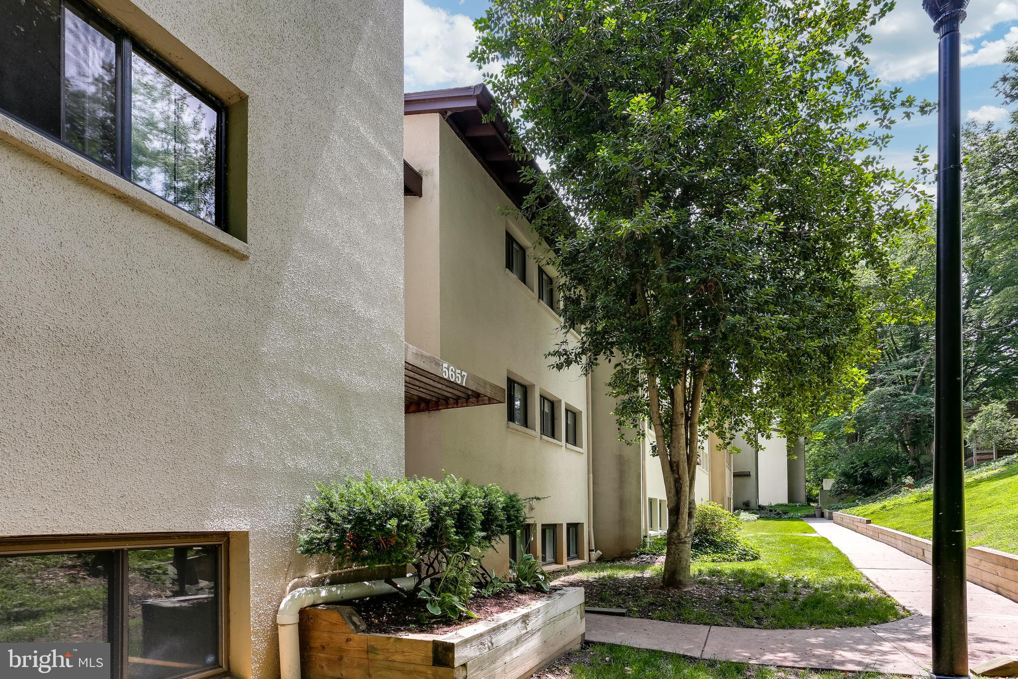 DEERING WOODS - Residential