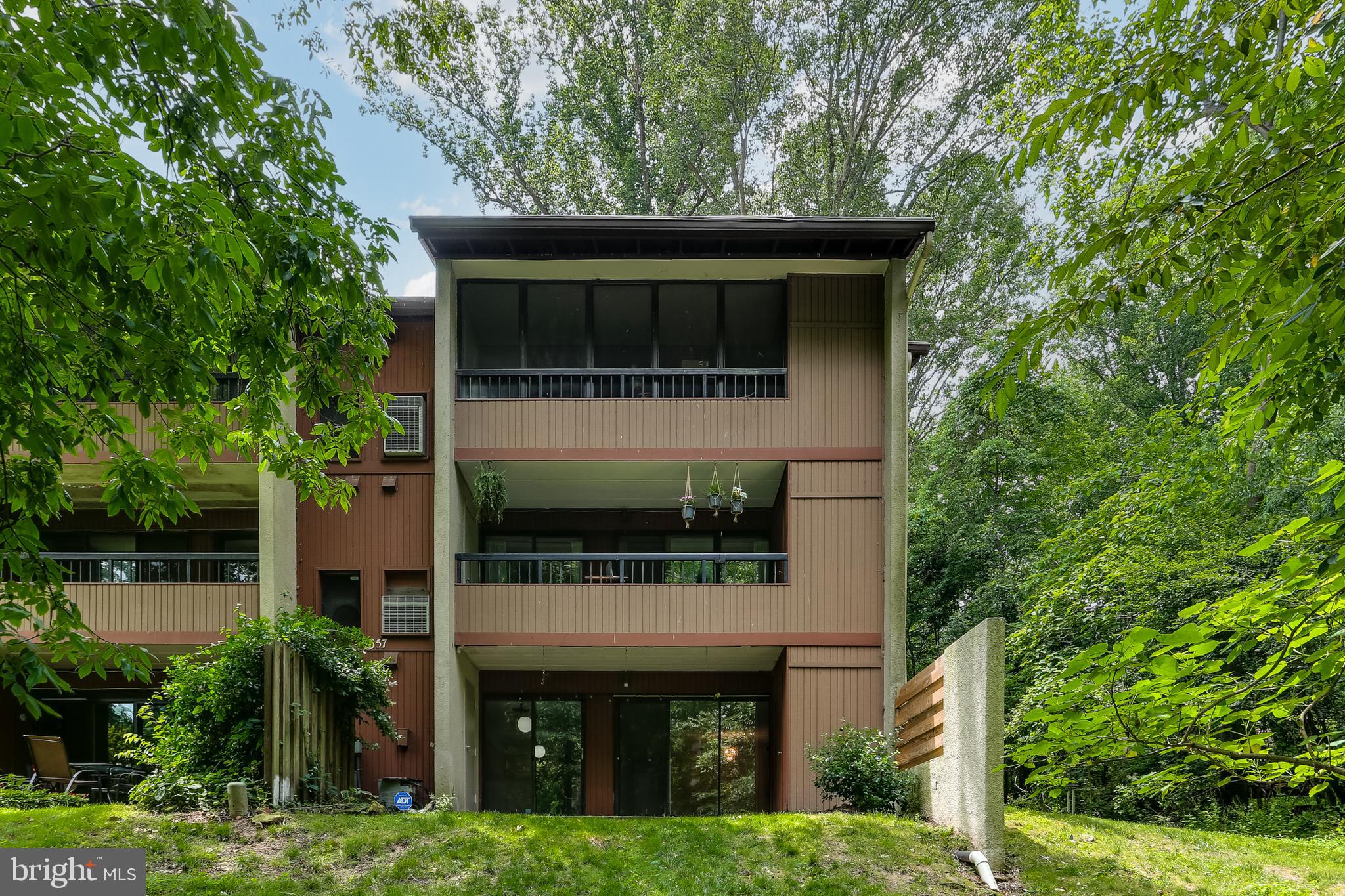 DEERING WOODS - Residential