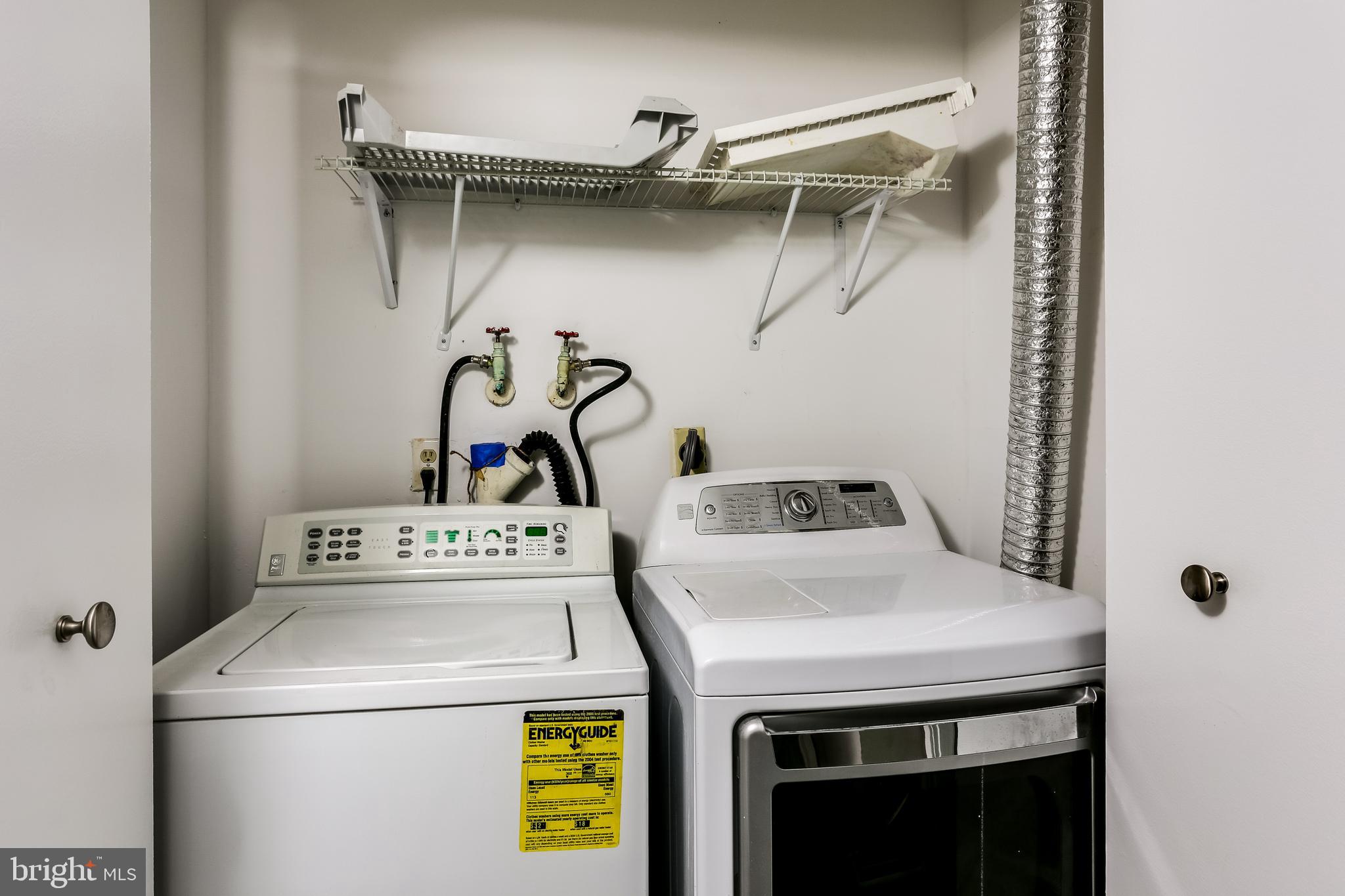 DEERING WOODS - Residential