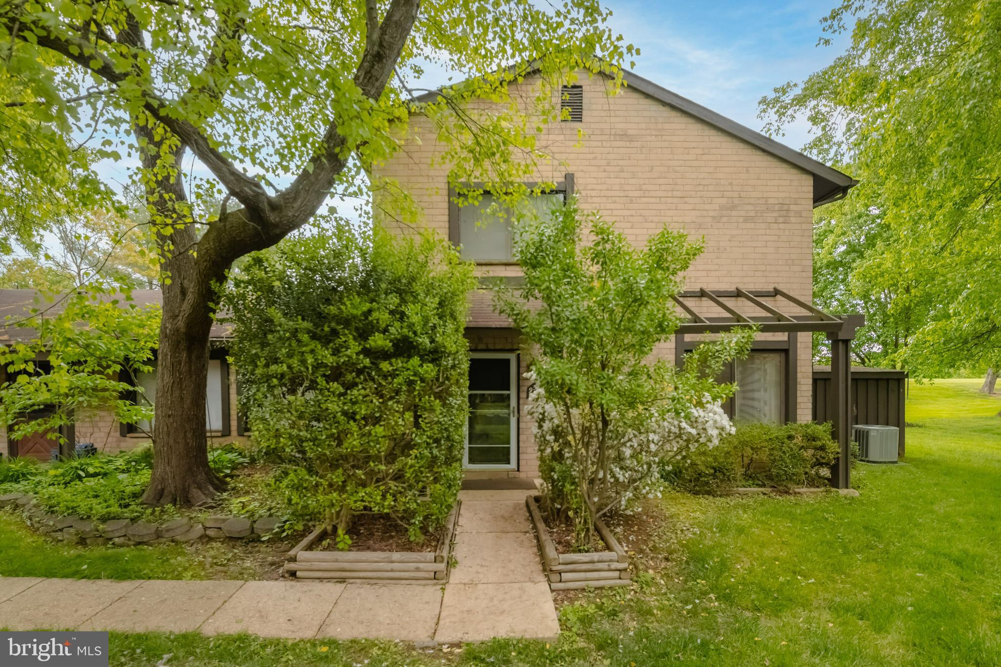 CINNAMON TREE - Residential