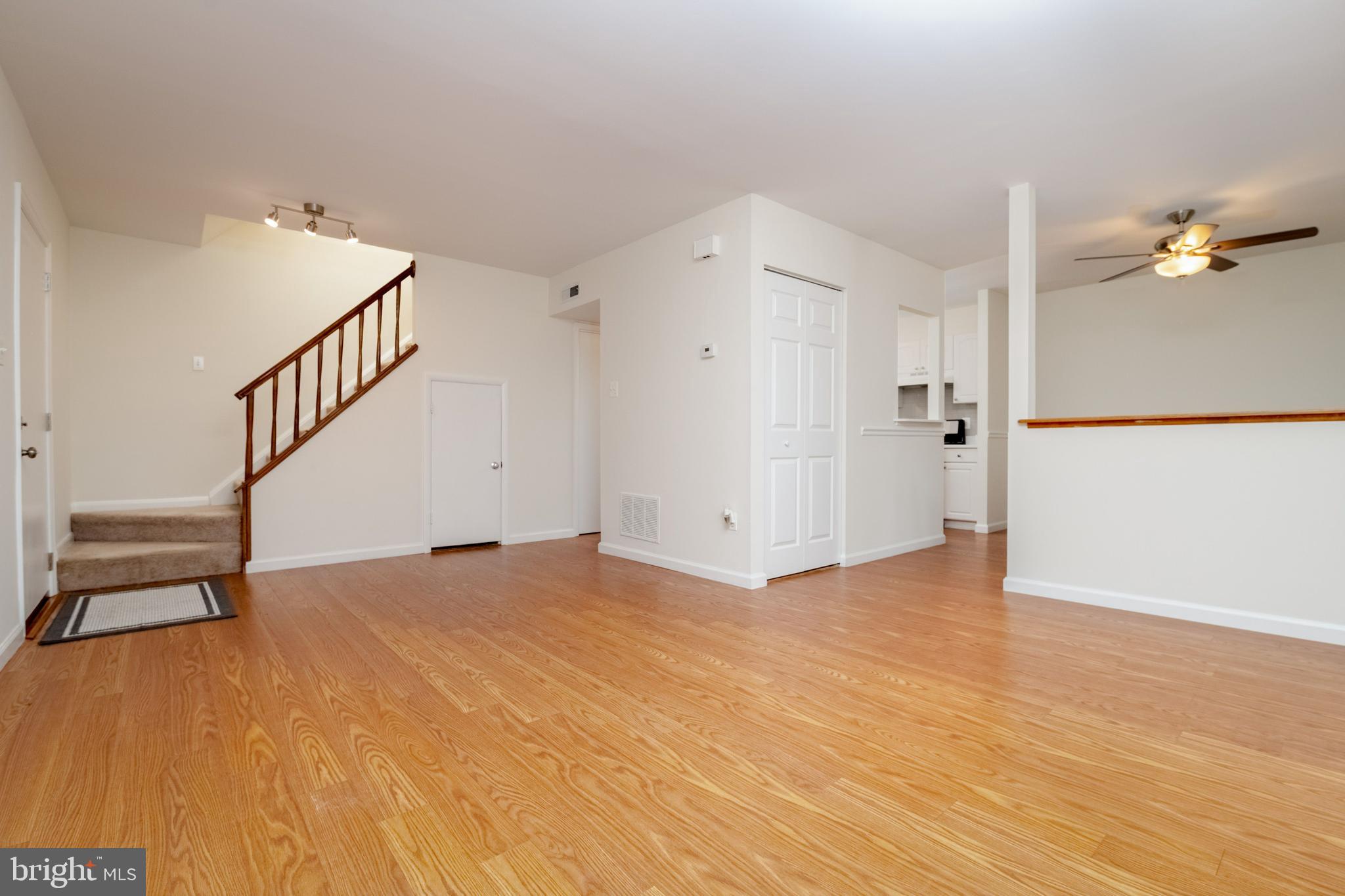 CINNAMON TREE - Residential