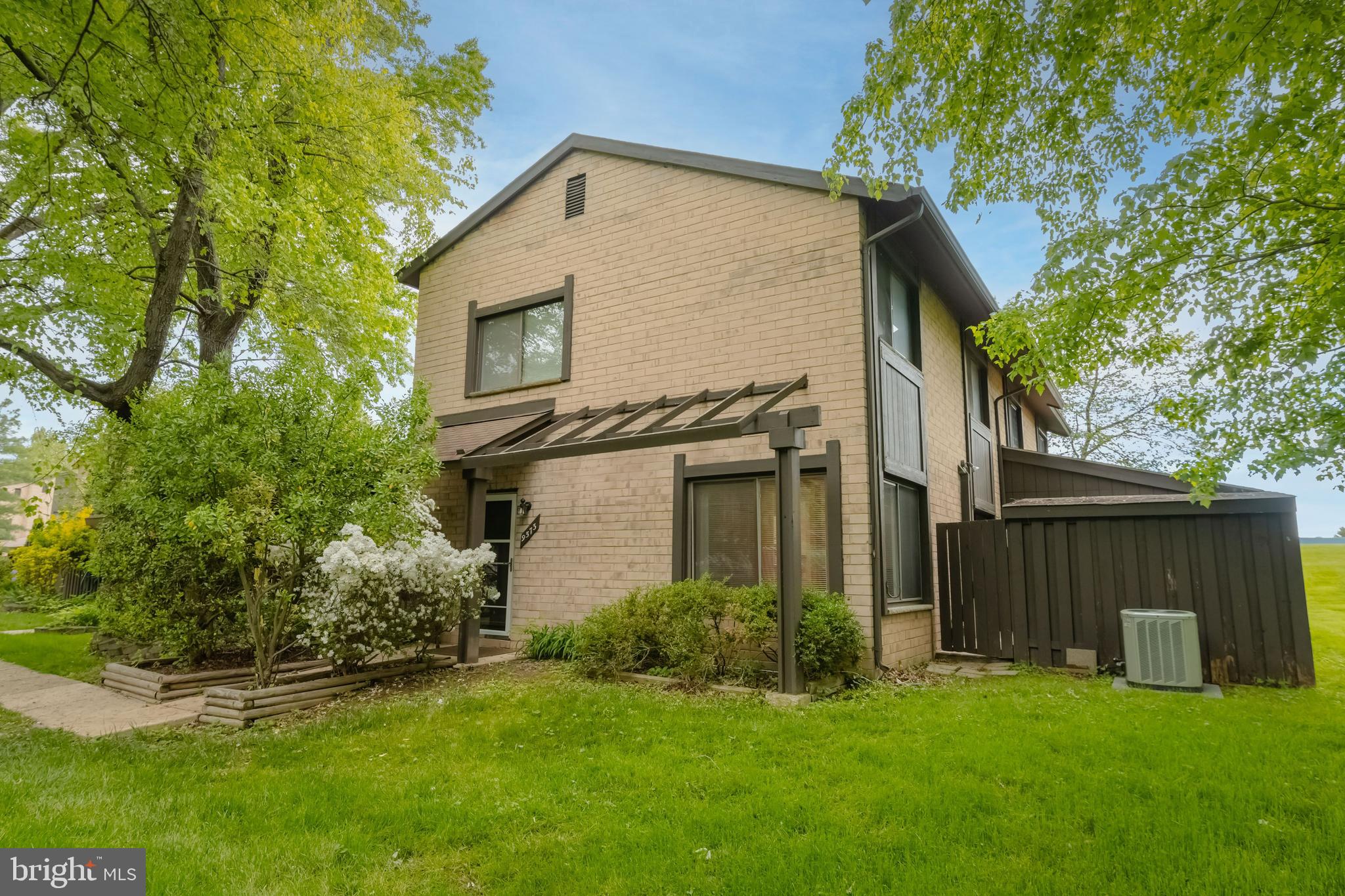 CINNAMON TREE - Residential