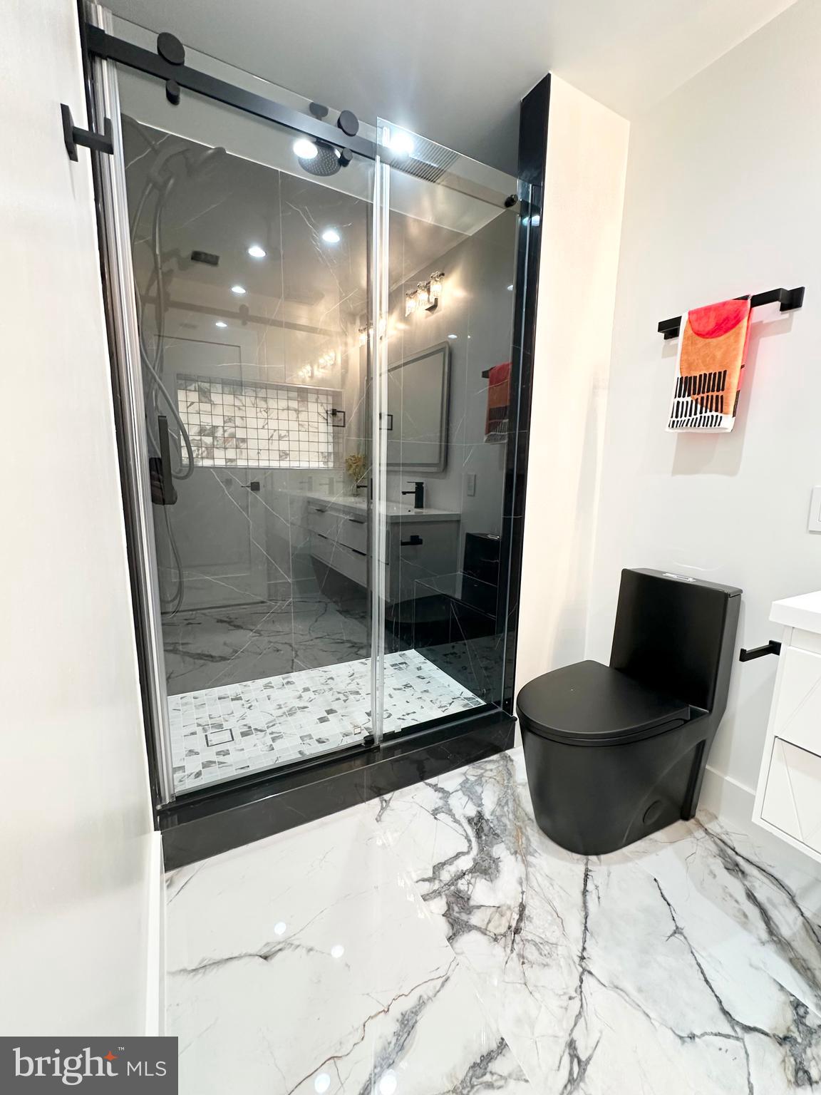 KENSINGTON - Residential