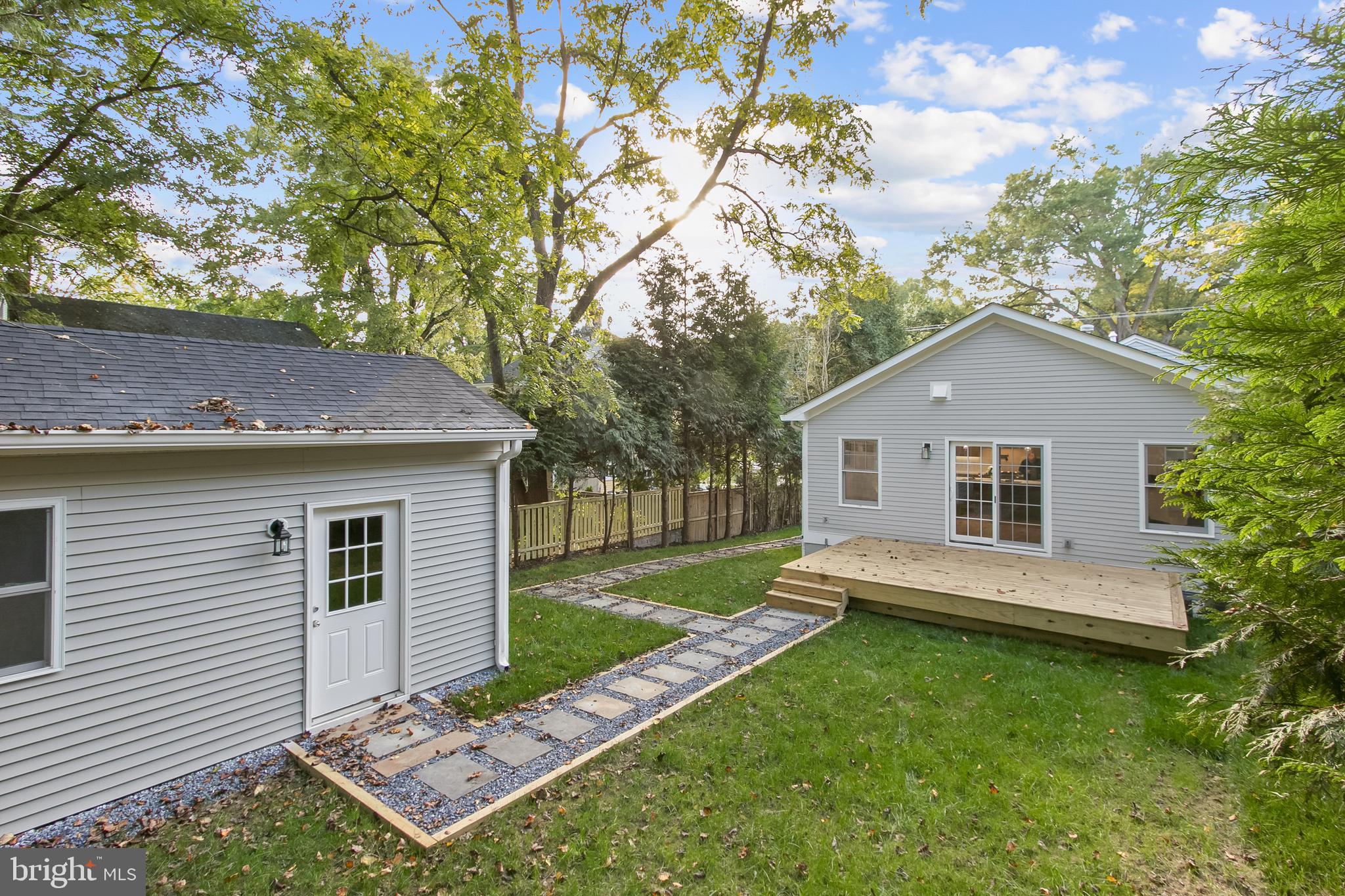 10305 ARMORY AVENUE