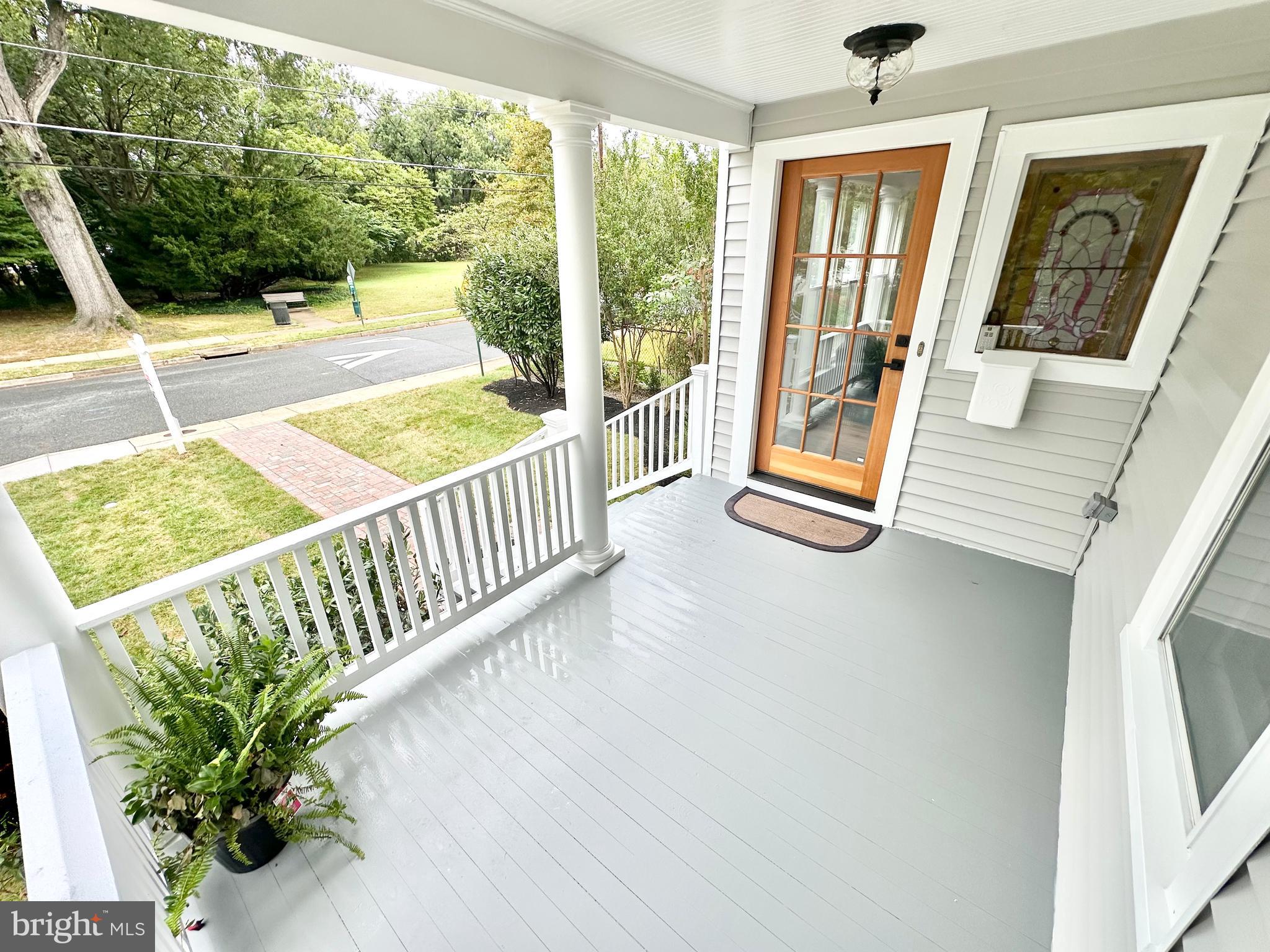 KENSINGTON - Residential