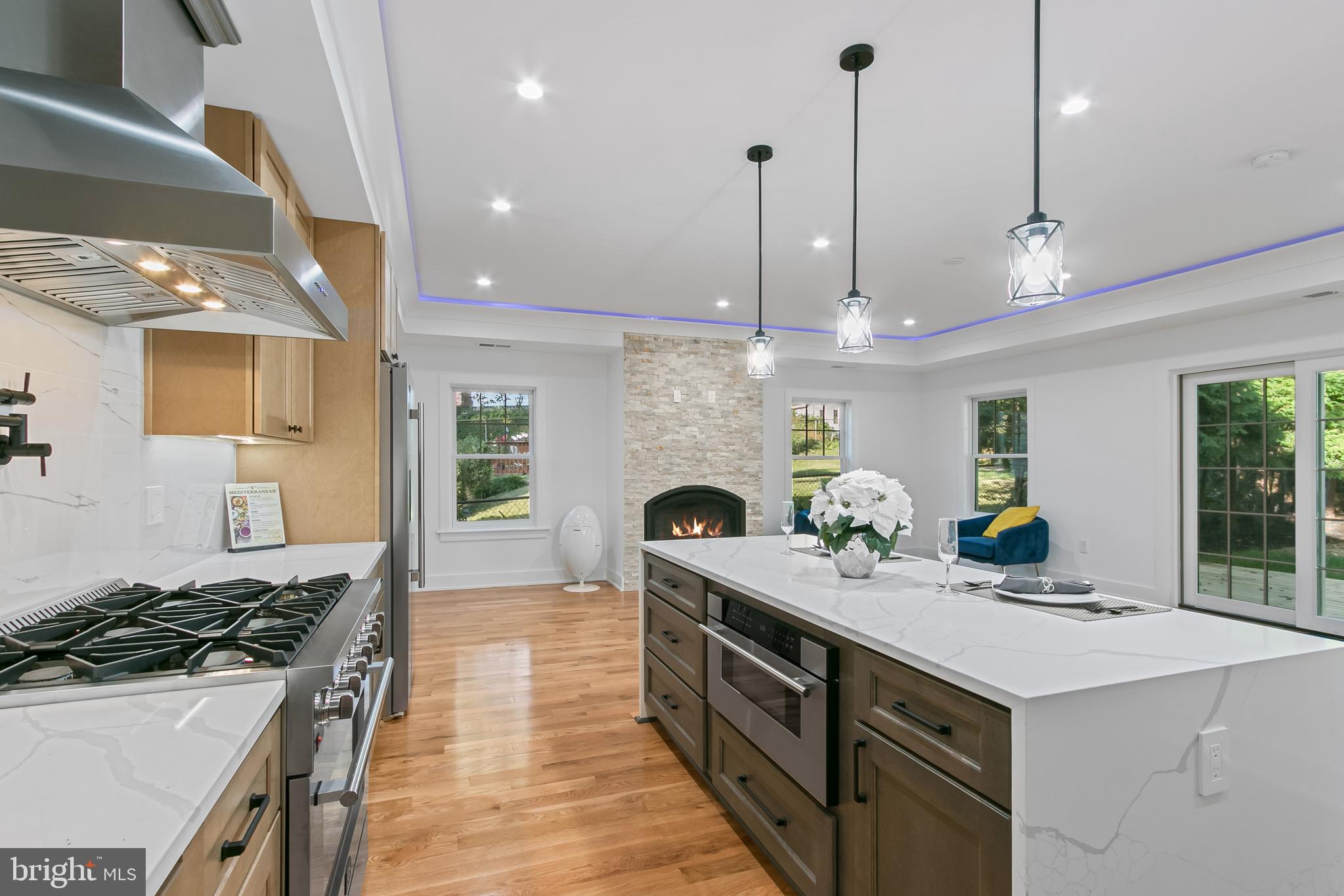 KENSINGTON - Residential