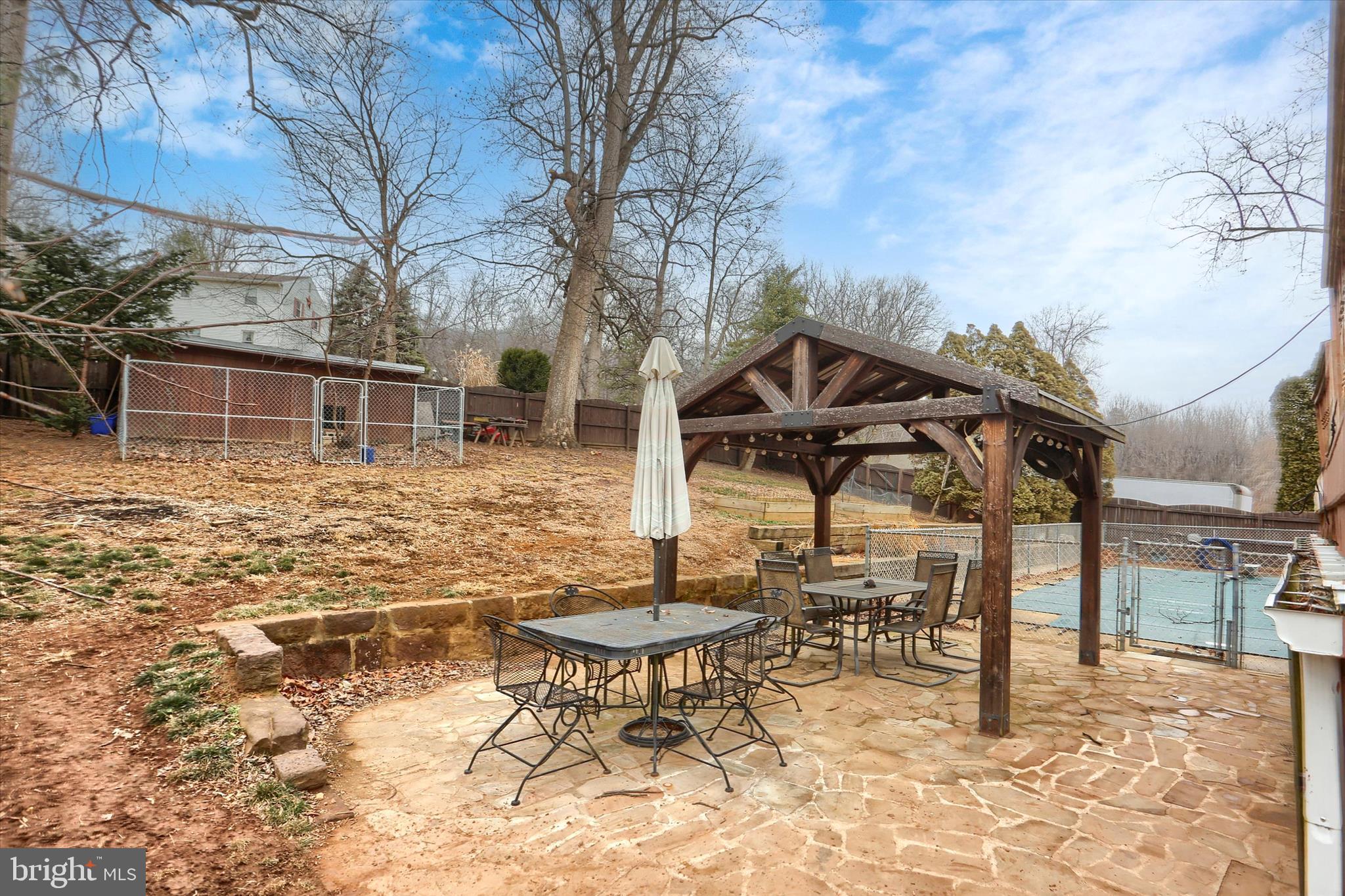 SHERWOOD FOREST - Residential