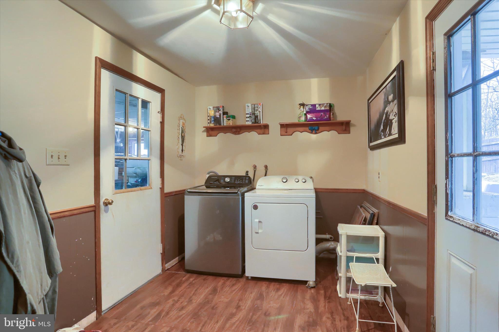 SHERWOOD FOREST - Residential