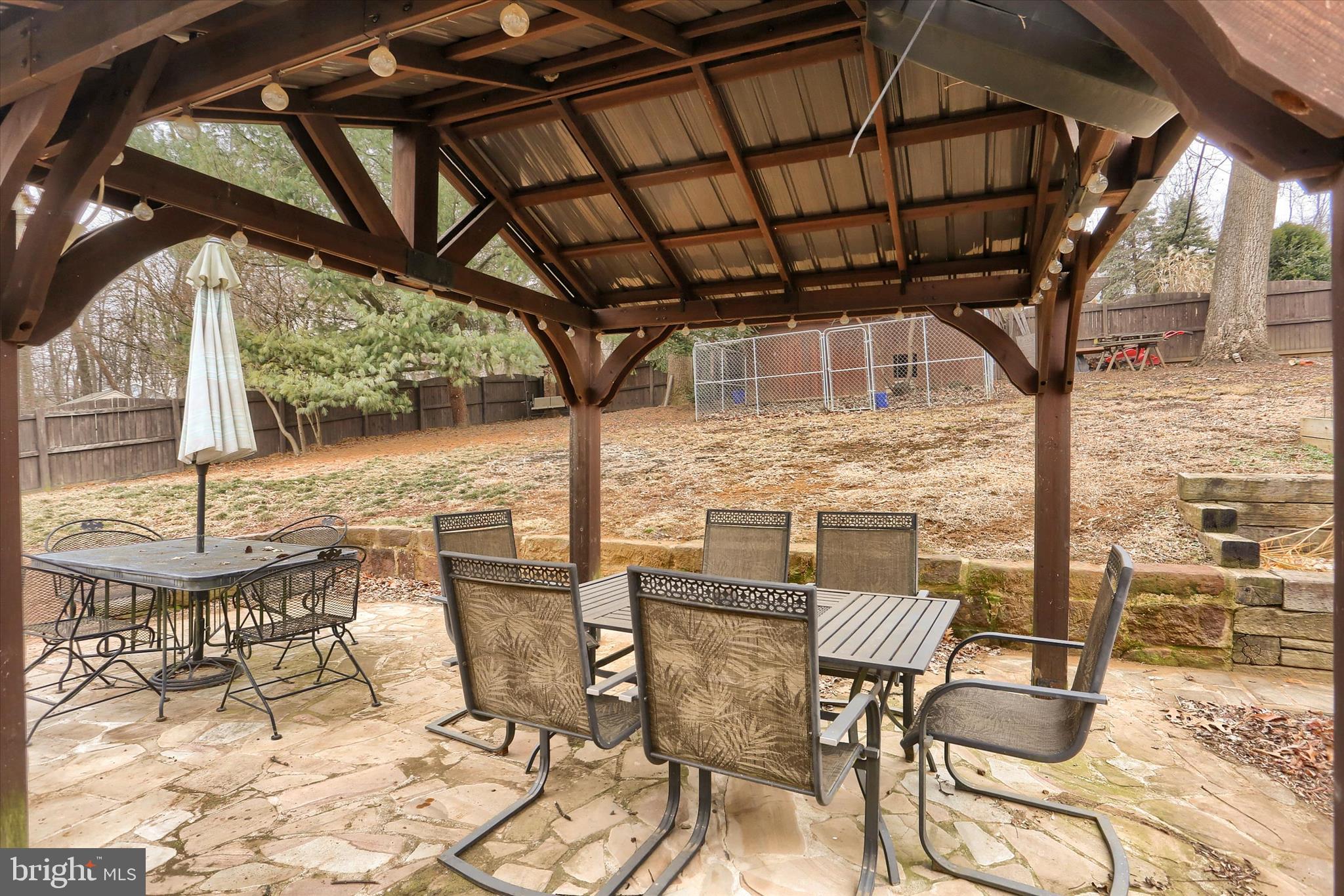 SHERWOOD FOREST - Residential