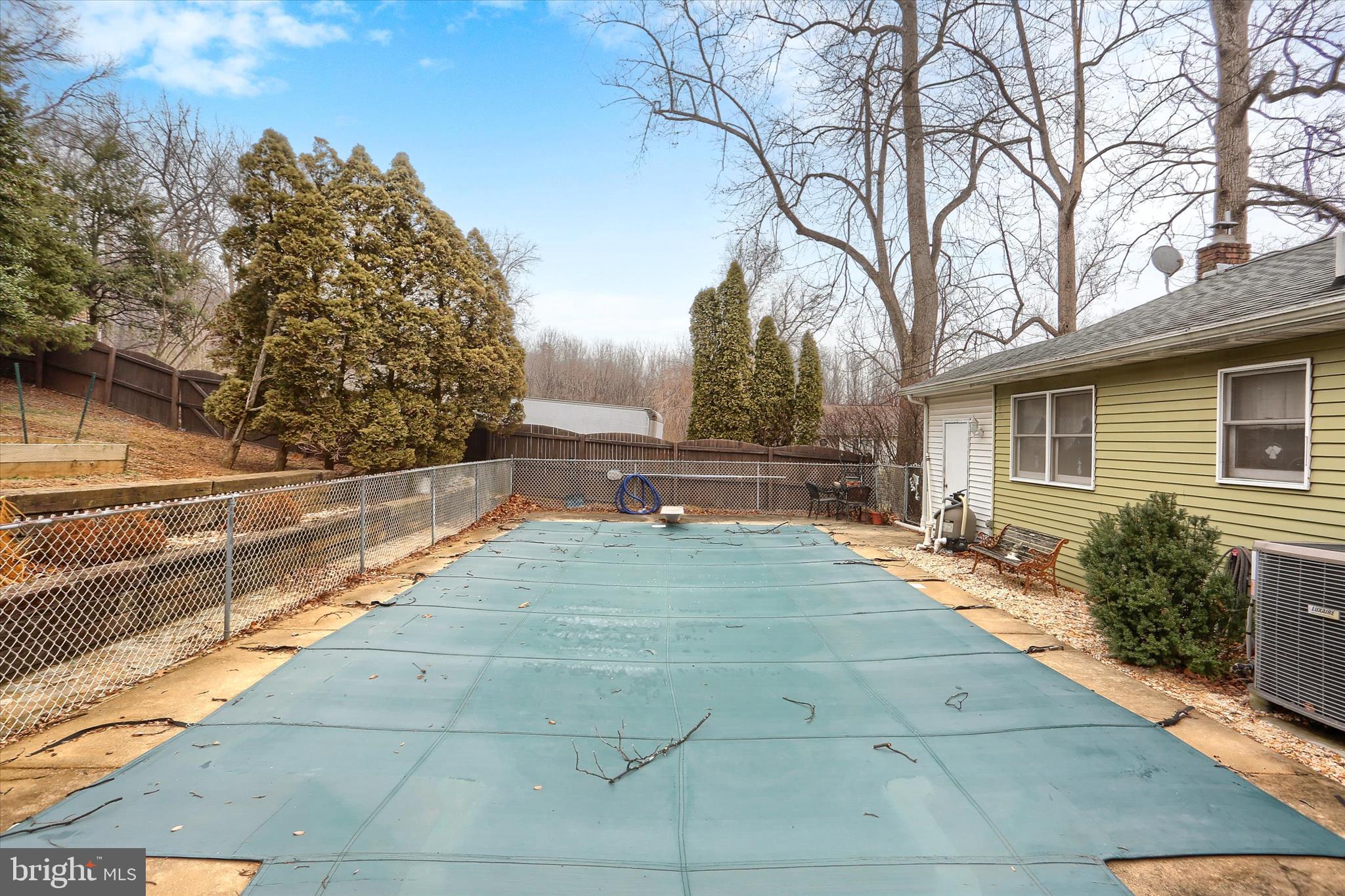 SHERWOOD FOREST - Residential