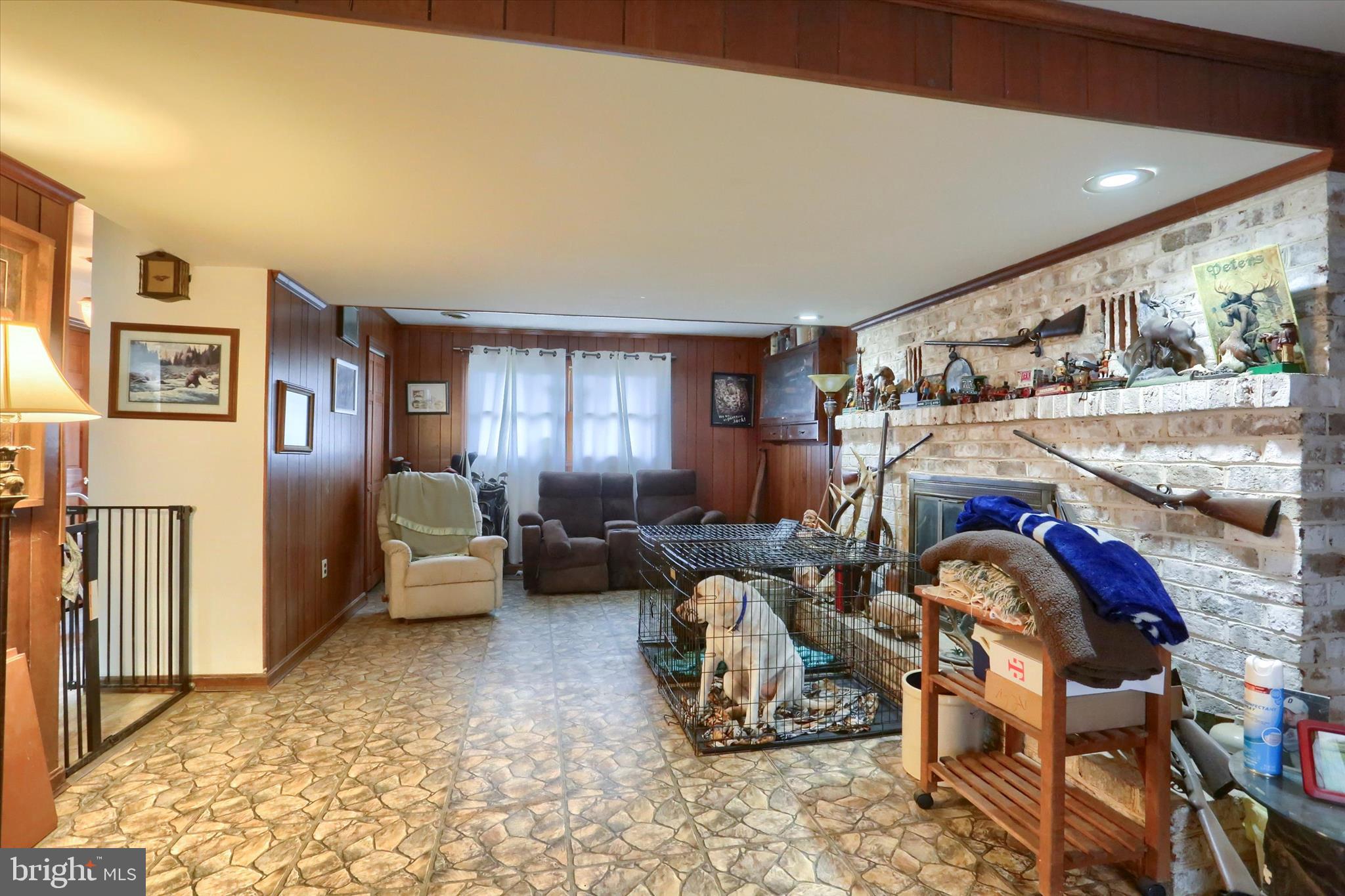 SHERWOOD FOREST - Residential