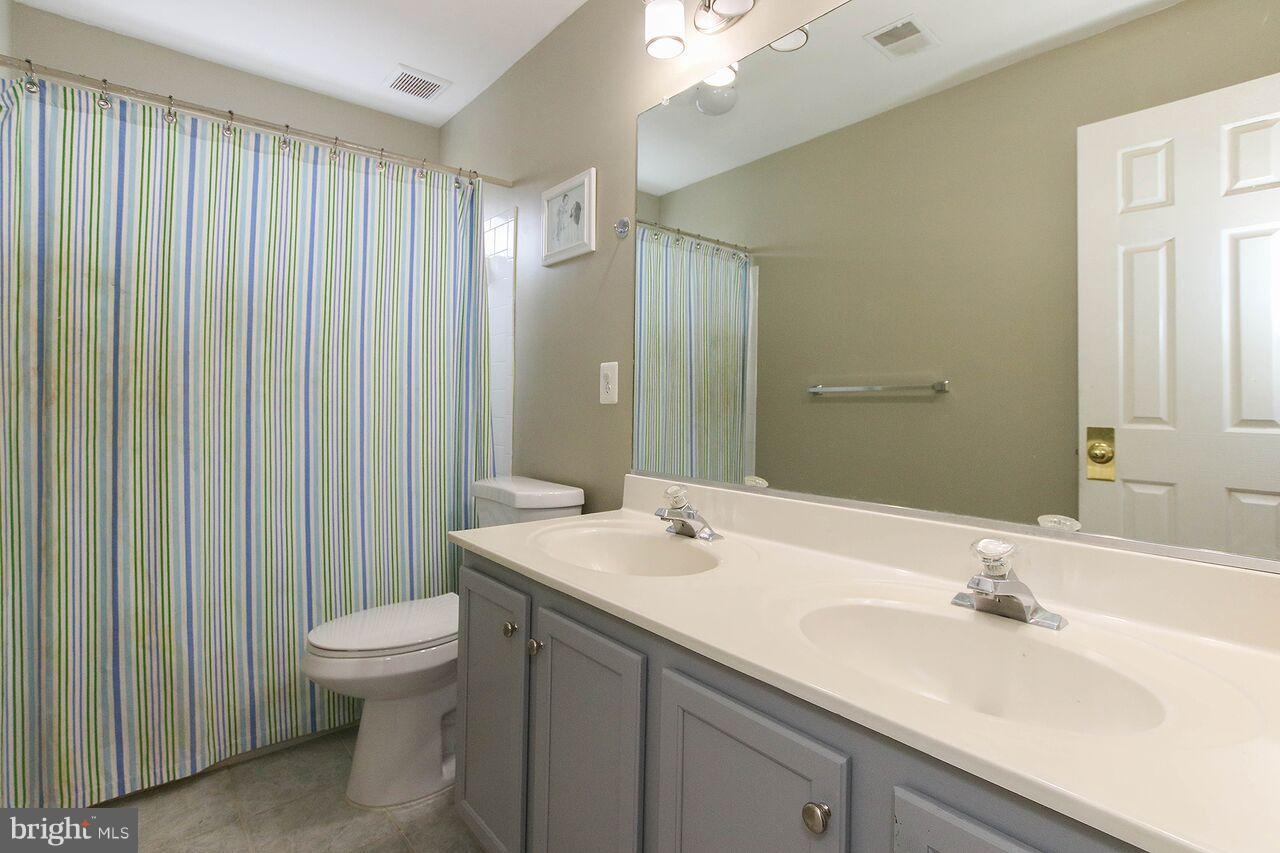 CASCADES - Residential Lease