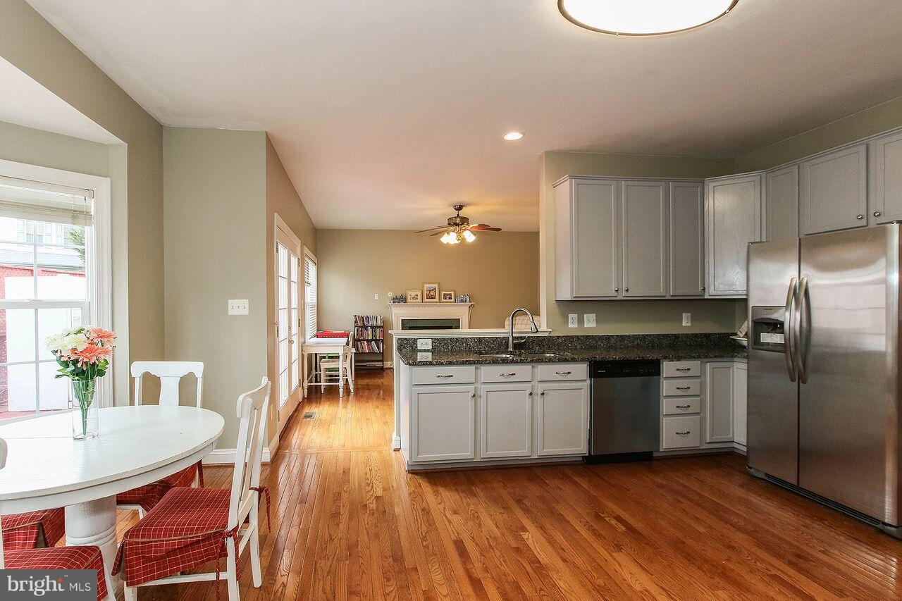 CASCADES - Residential Lease