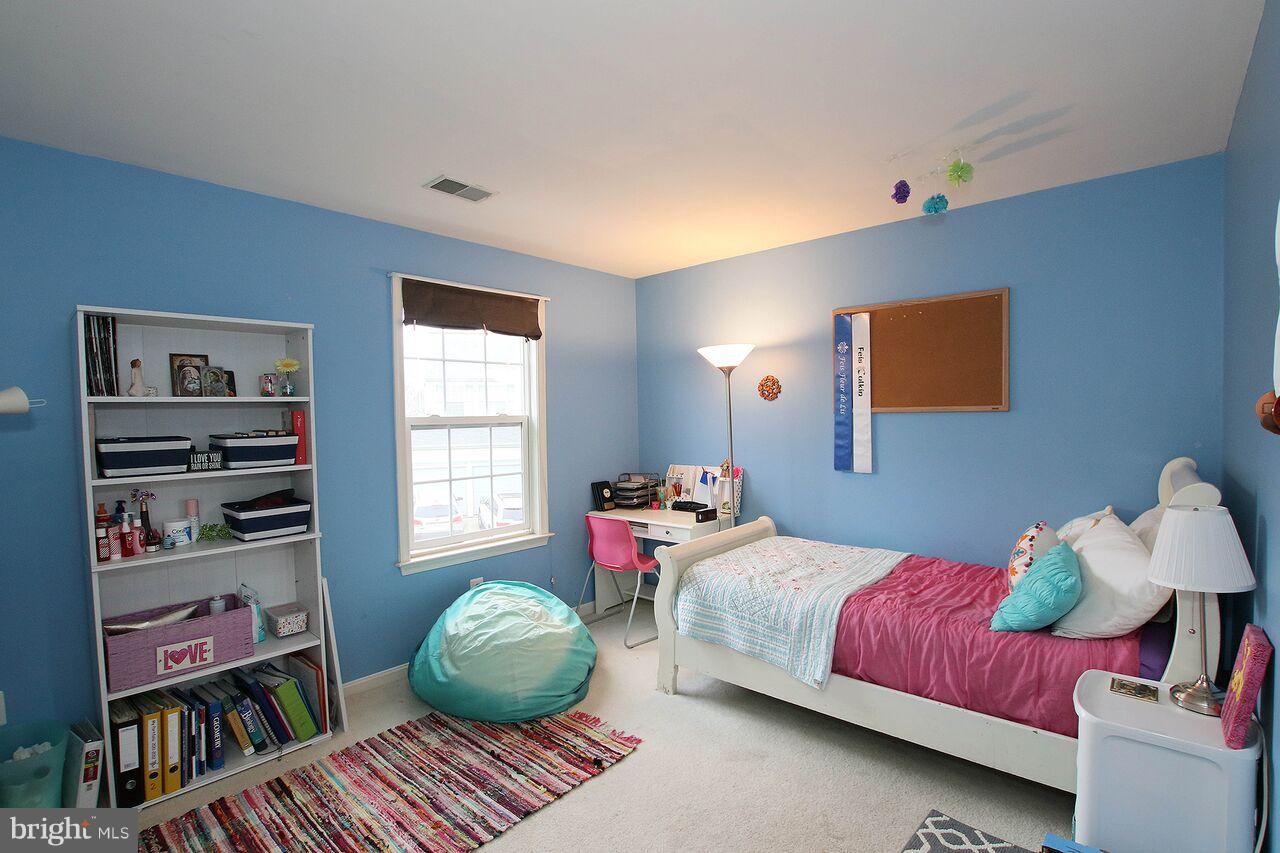 CASCADES - Residential Lease