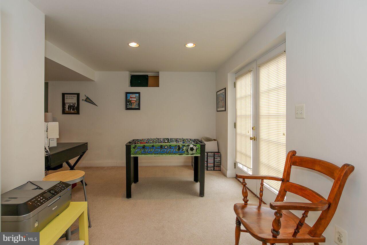 CASCADES - Residential Lease