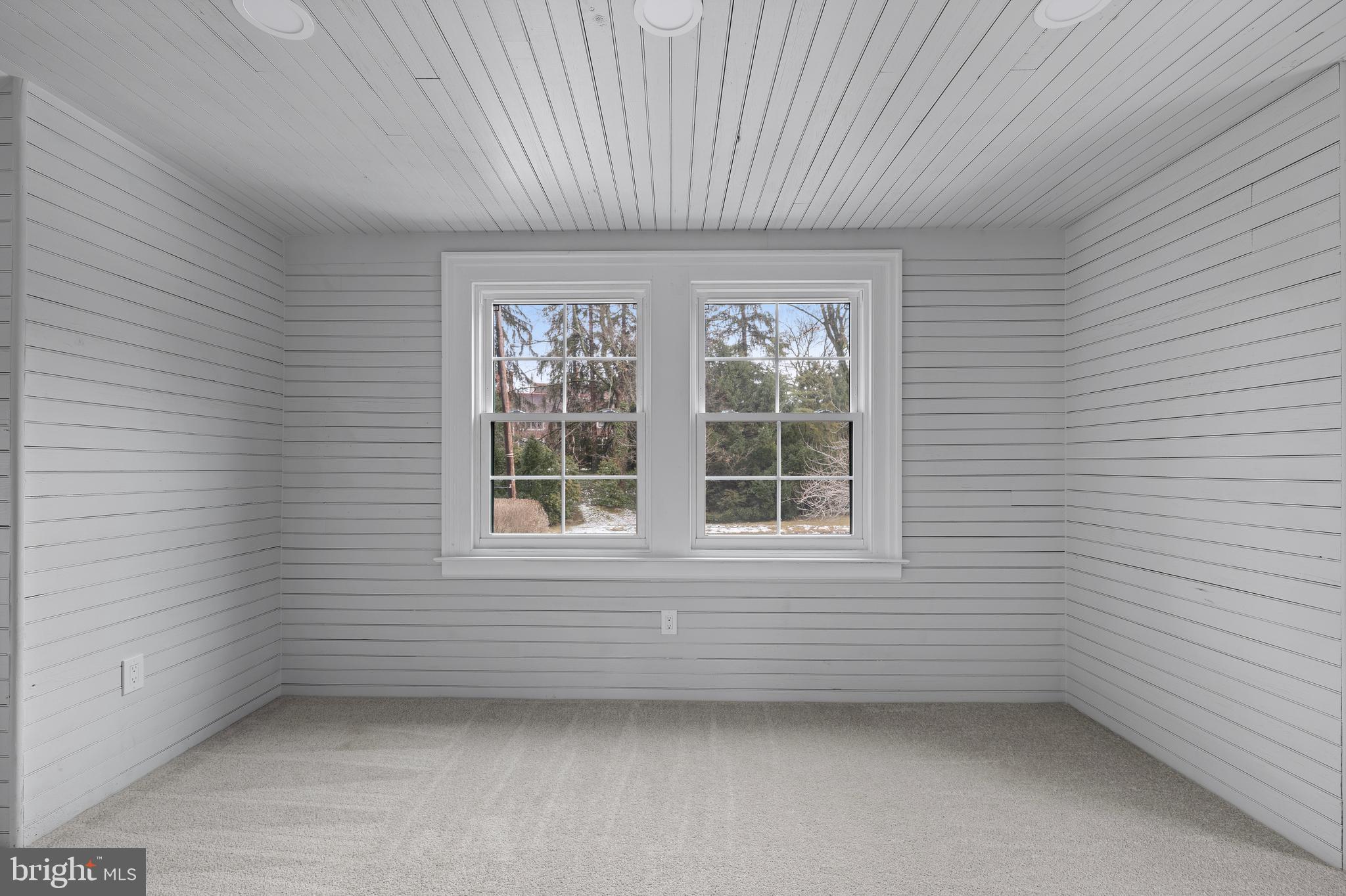 SOUTH WAYNE - Residential