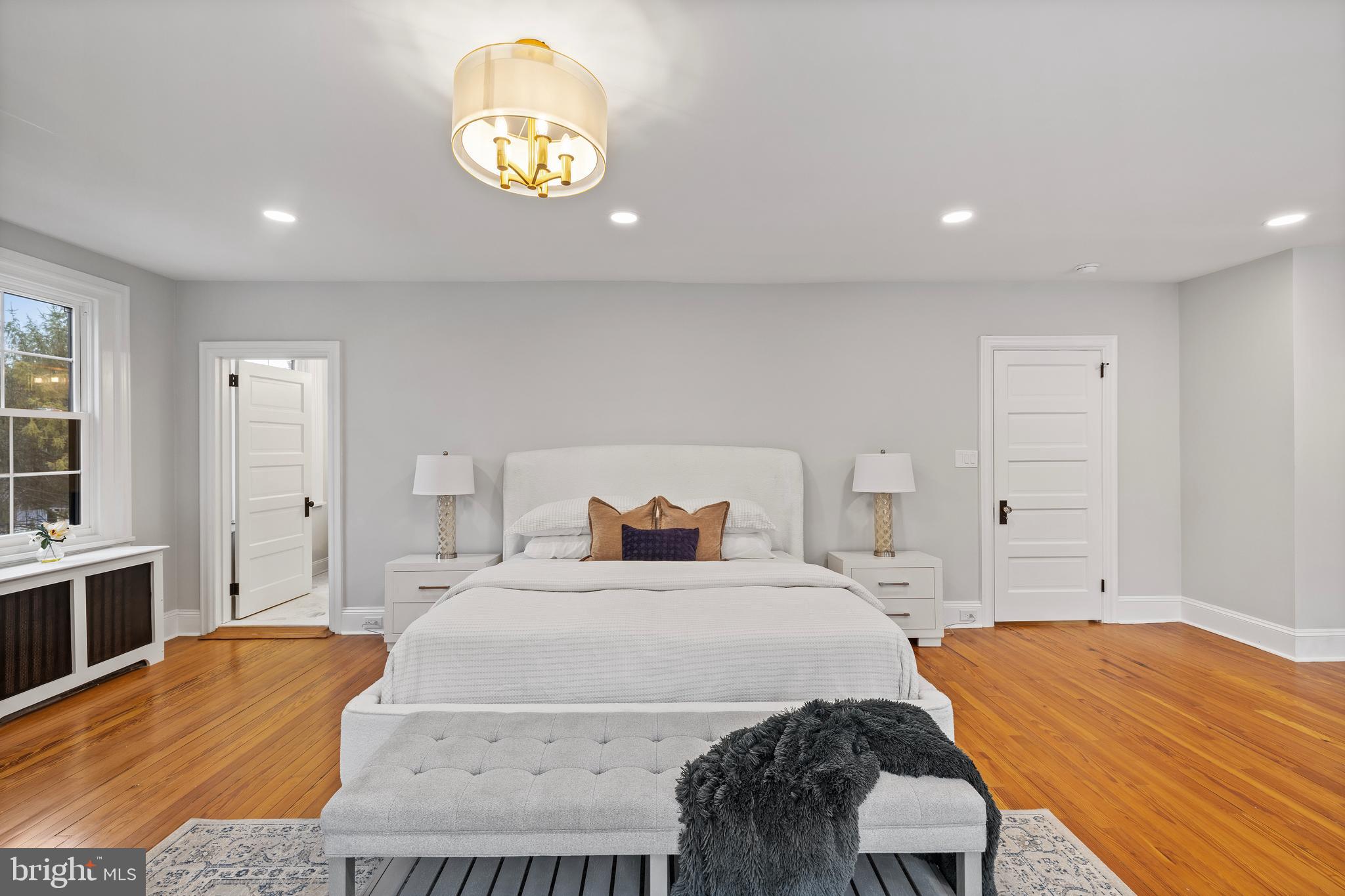 SOUTH WAYNE - Residential