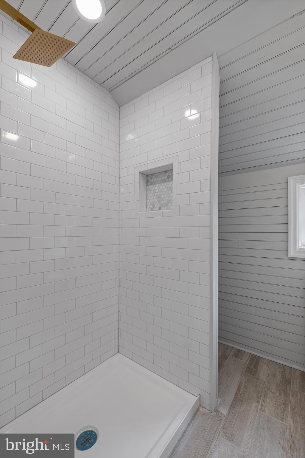 SOUTH WAYNE - Residential