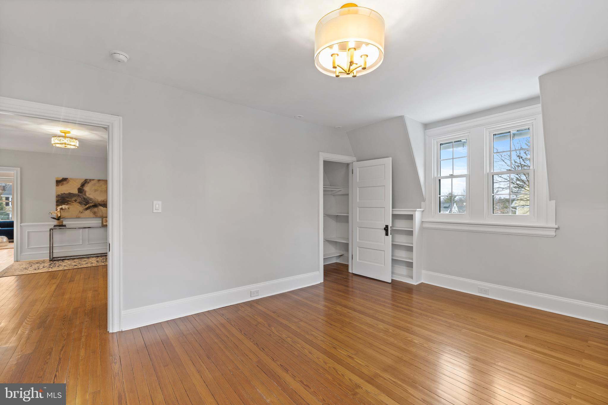 SOUTH WAYNE - Residential