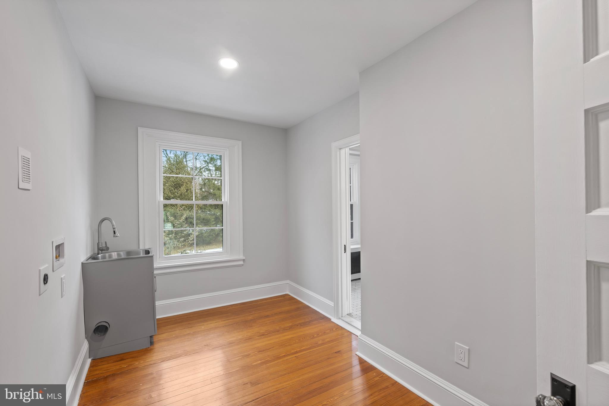 SOUTH WAYNE - Residential