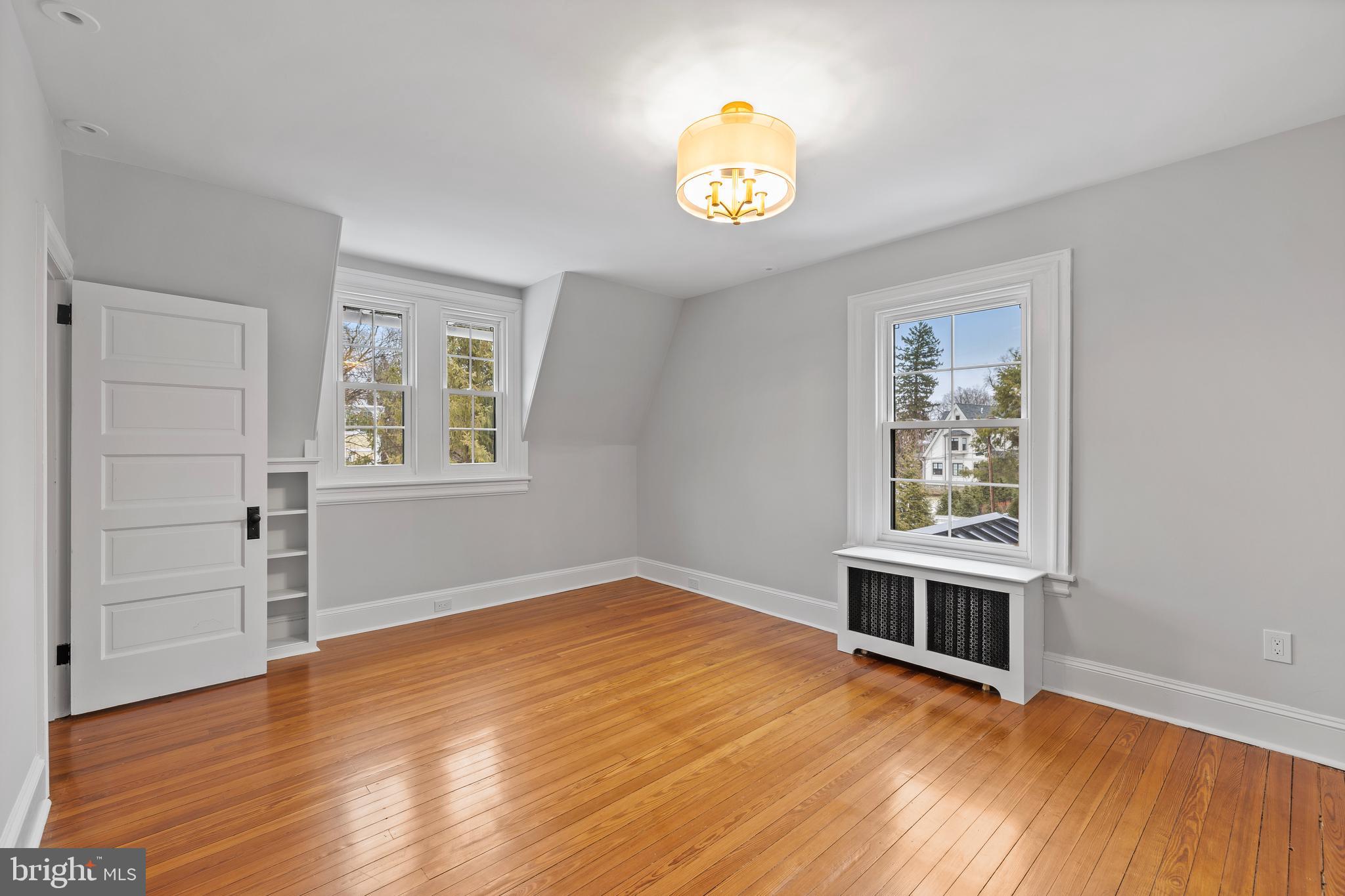 SOUTH WAYNE - Residential