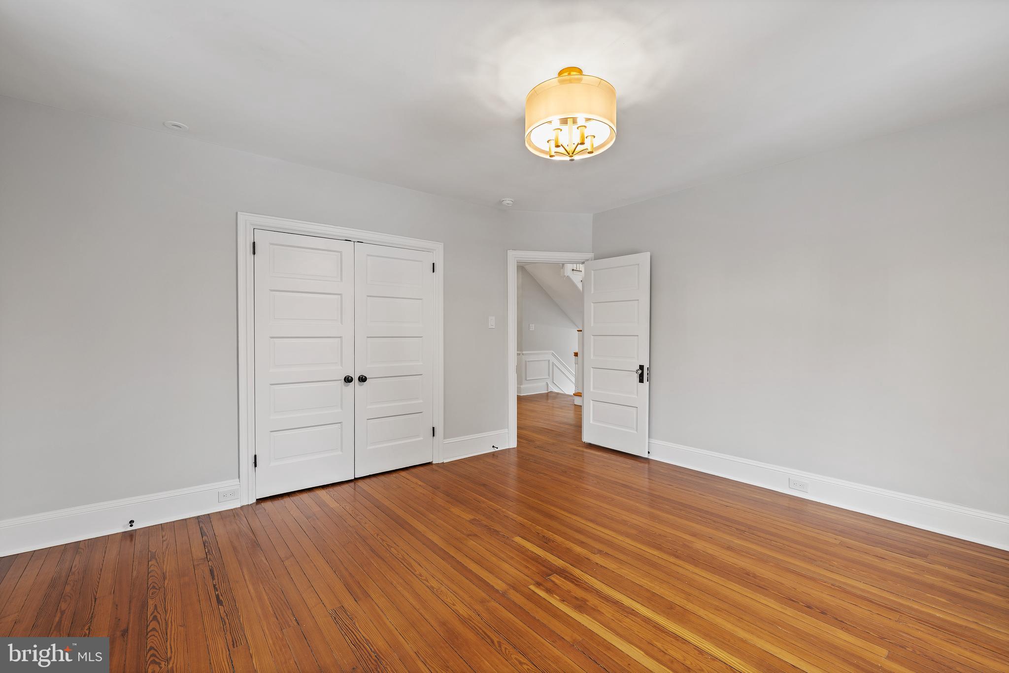 SOUTH WAYNE - Residential