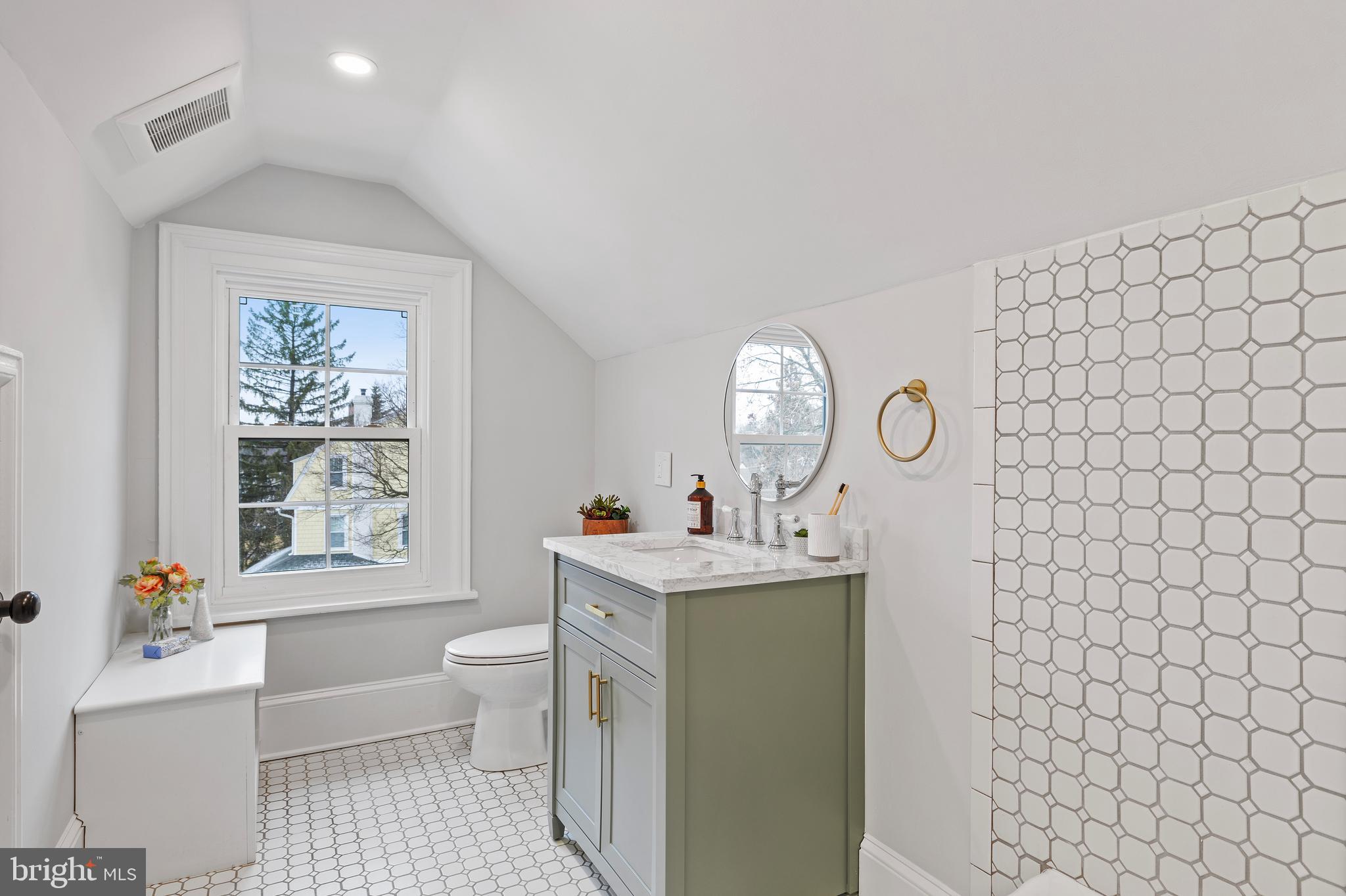 SOUTH WAYNE - Residential