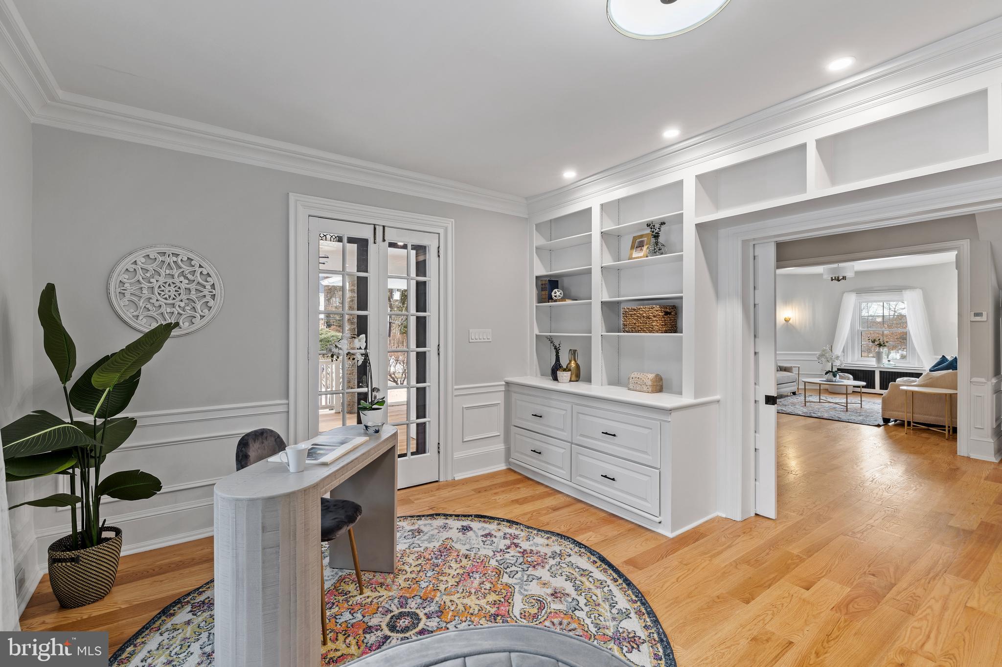 SOUTH WAYNE - Residential