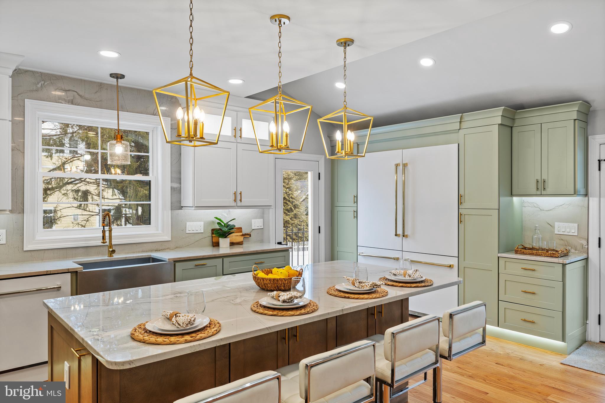 SOUTH WAYNE - Residential