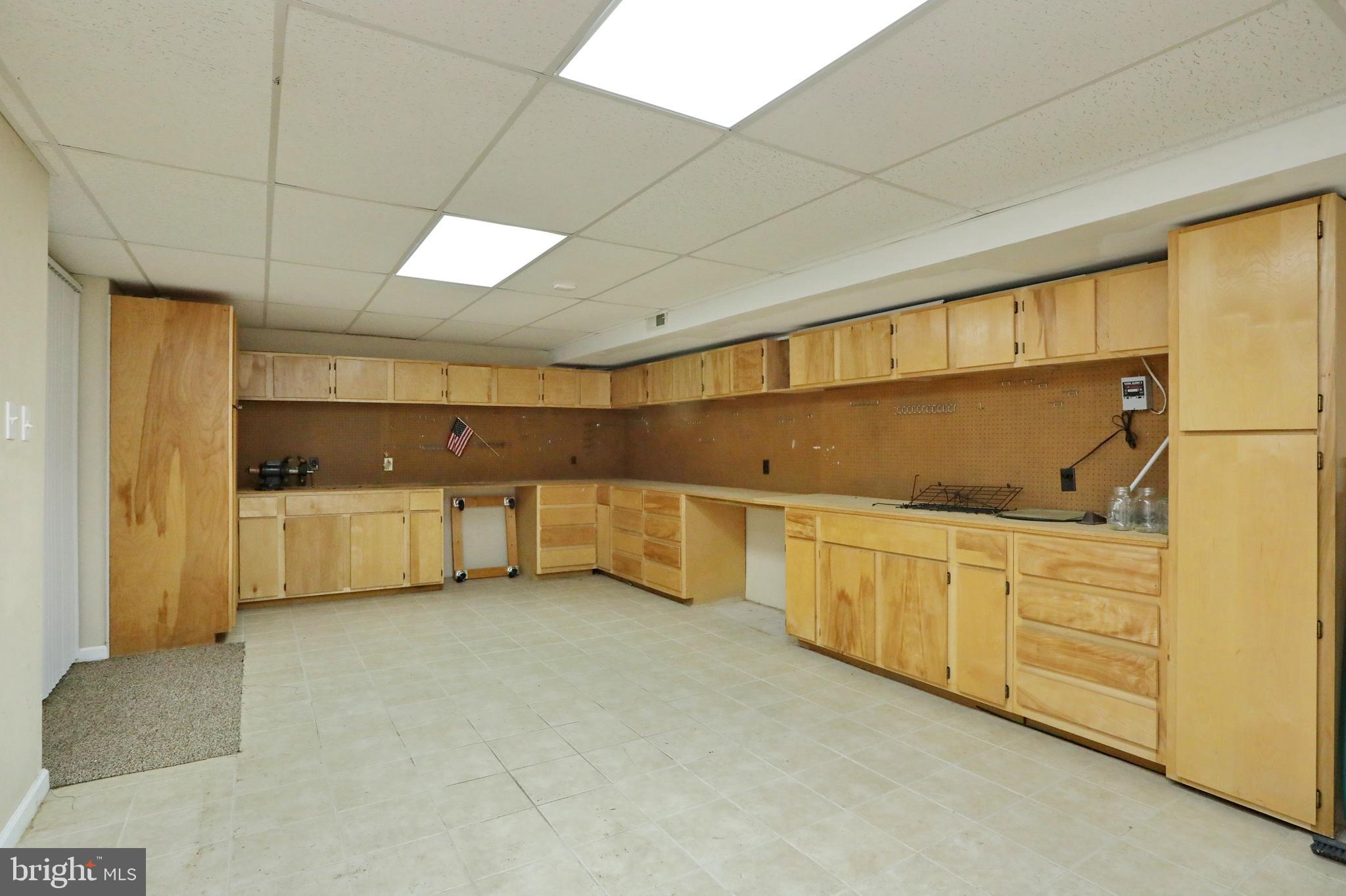 MOUNT EAGLE FARM - Residential