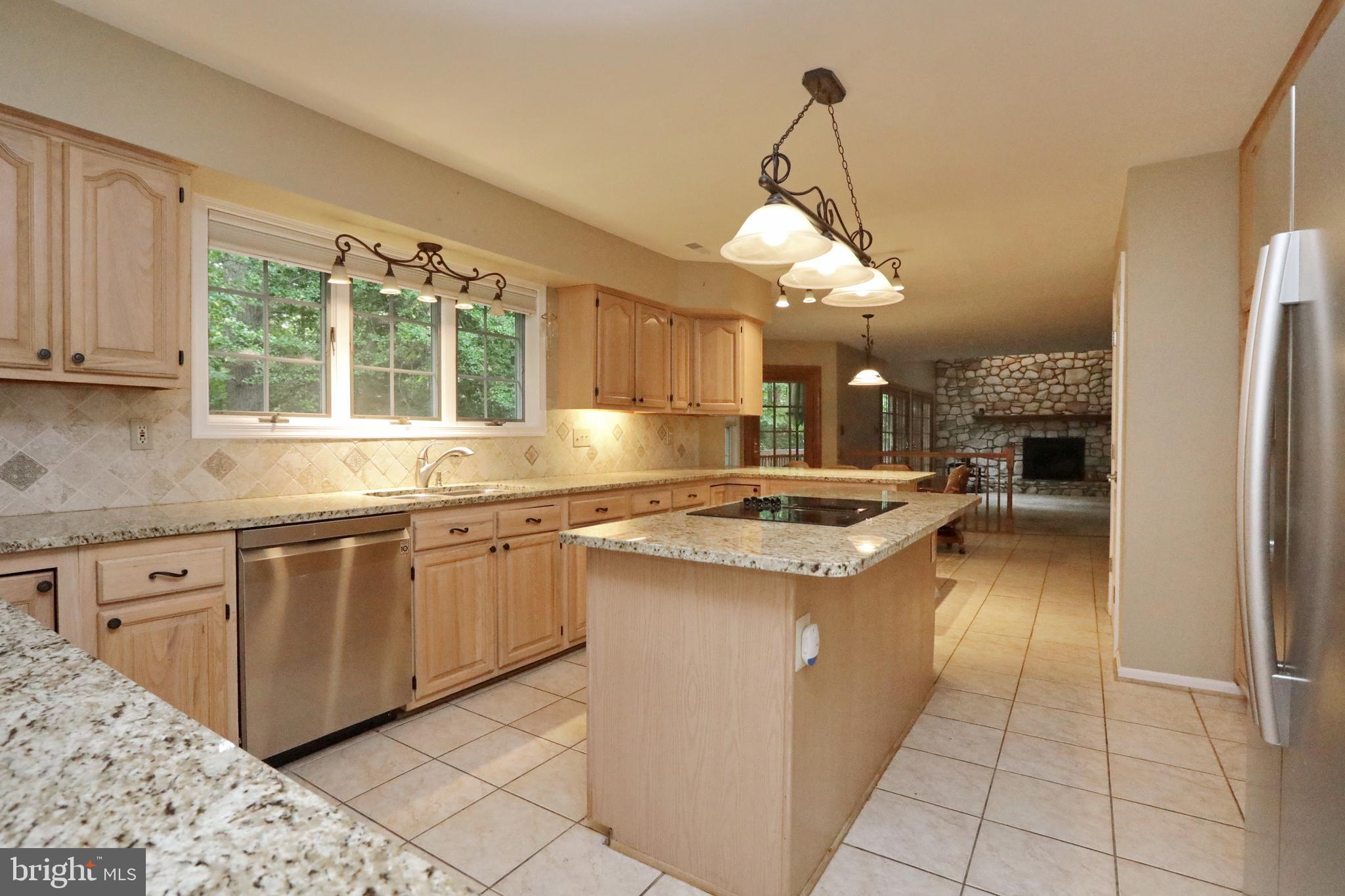 MOUNT EAGLE FARM - Residential