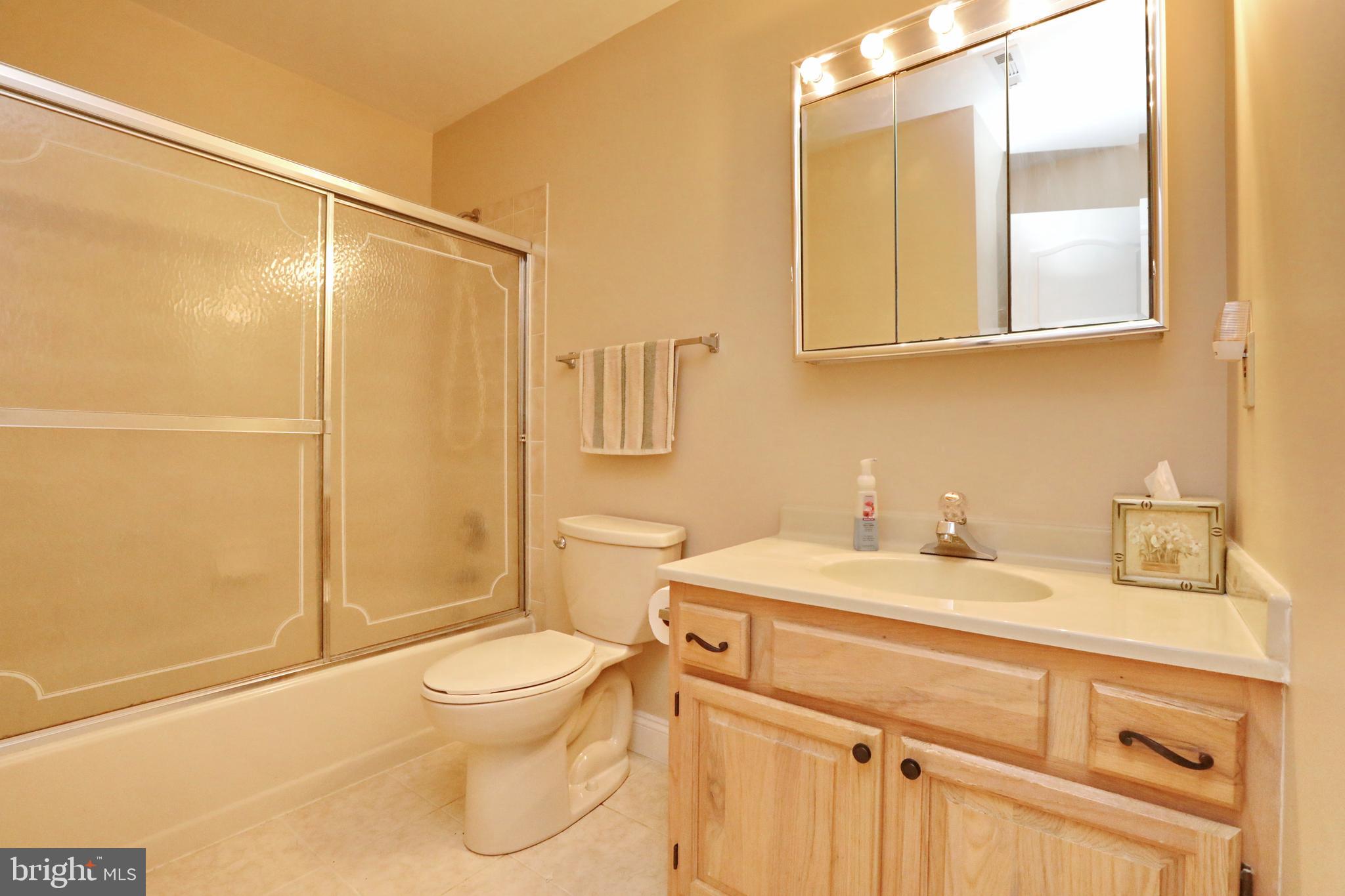 MOUNT EAGLE FARM - Residential