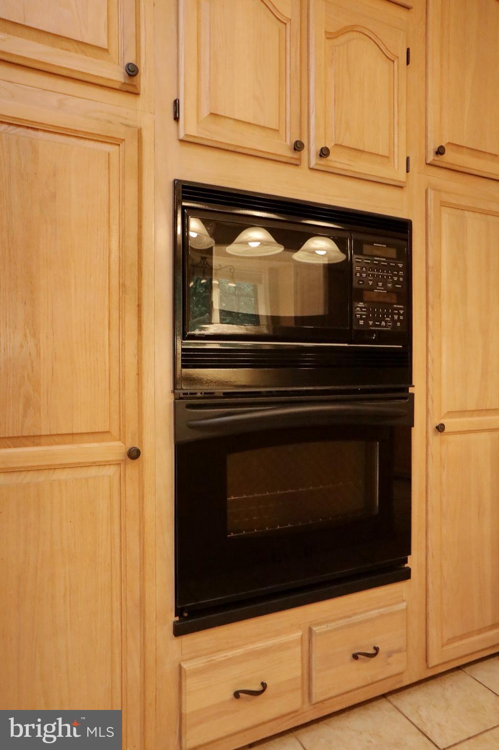 MOUNT EAGLE FARM - Residential